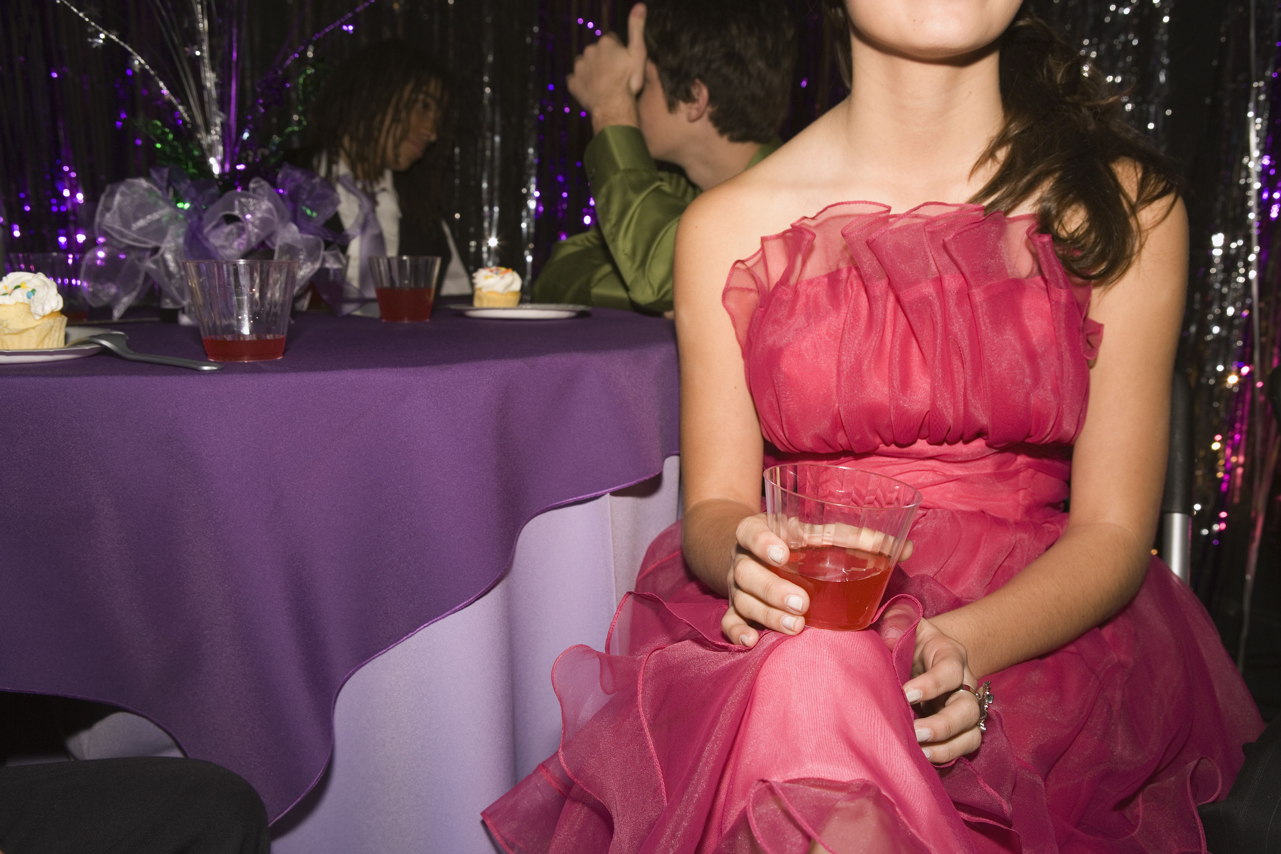 New Zealand teens are drinking less, possibly because they spend more time online rather than socialising outside the home. Photo / Getty Images