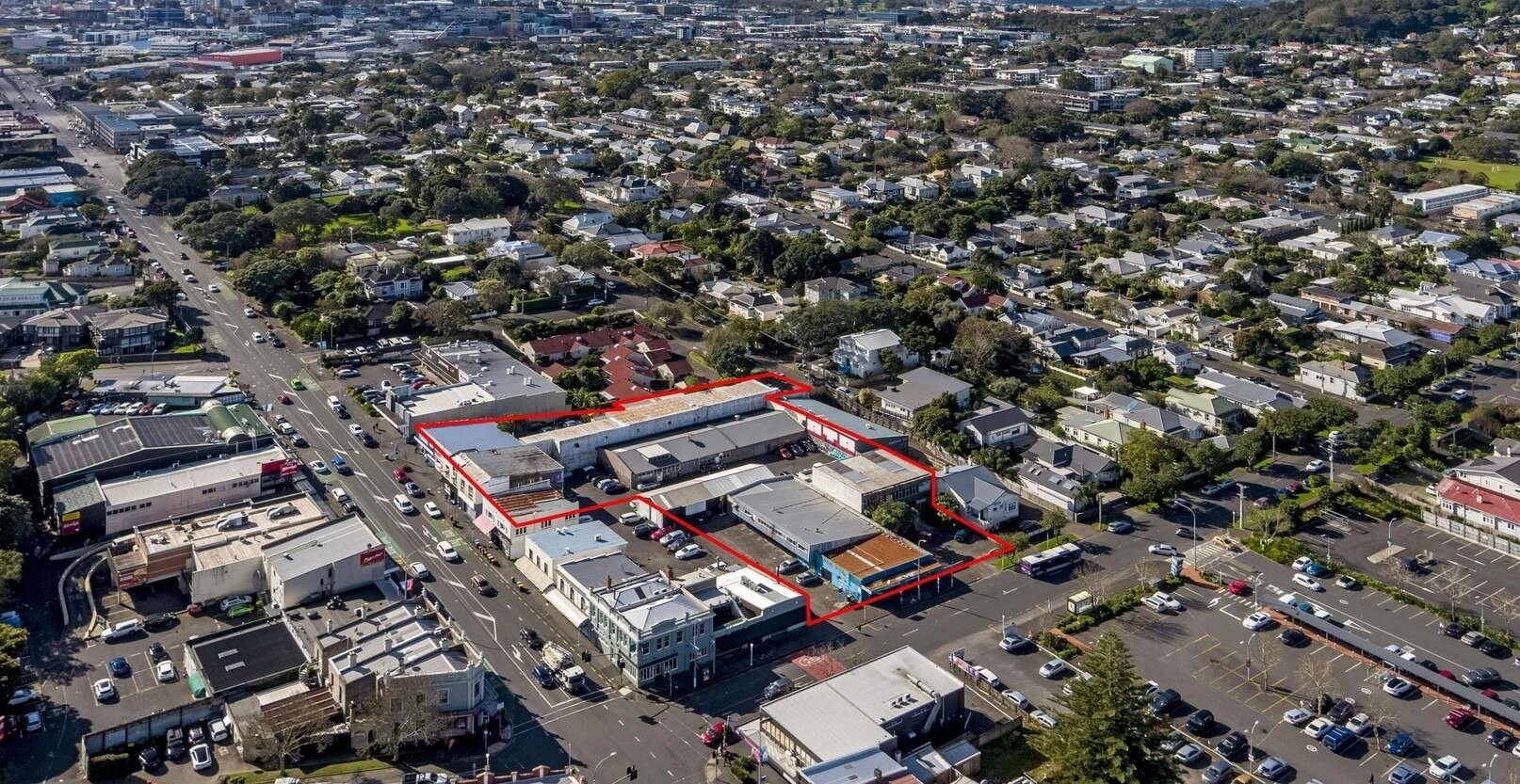 When Eke Panuku was selling the site, it advertised it via Bayleys which showed the boundary lines around properties at 198-222 Dominion Rd and 113-117 Valley Rd, Mt Eden, Auckland. Precinct Properties bought this real estate for its big new scheme. Photo / Bayleys