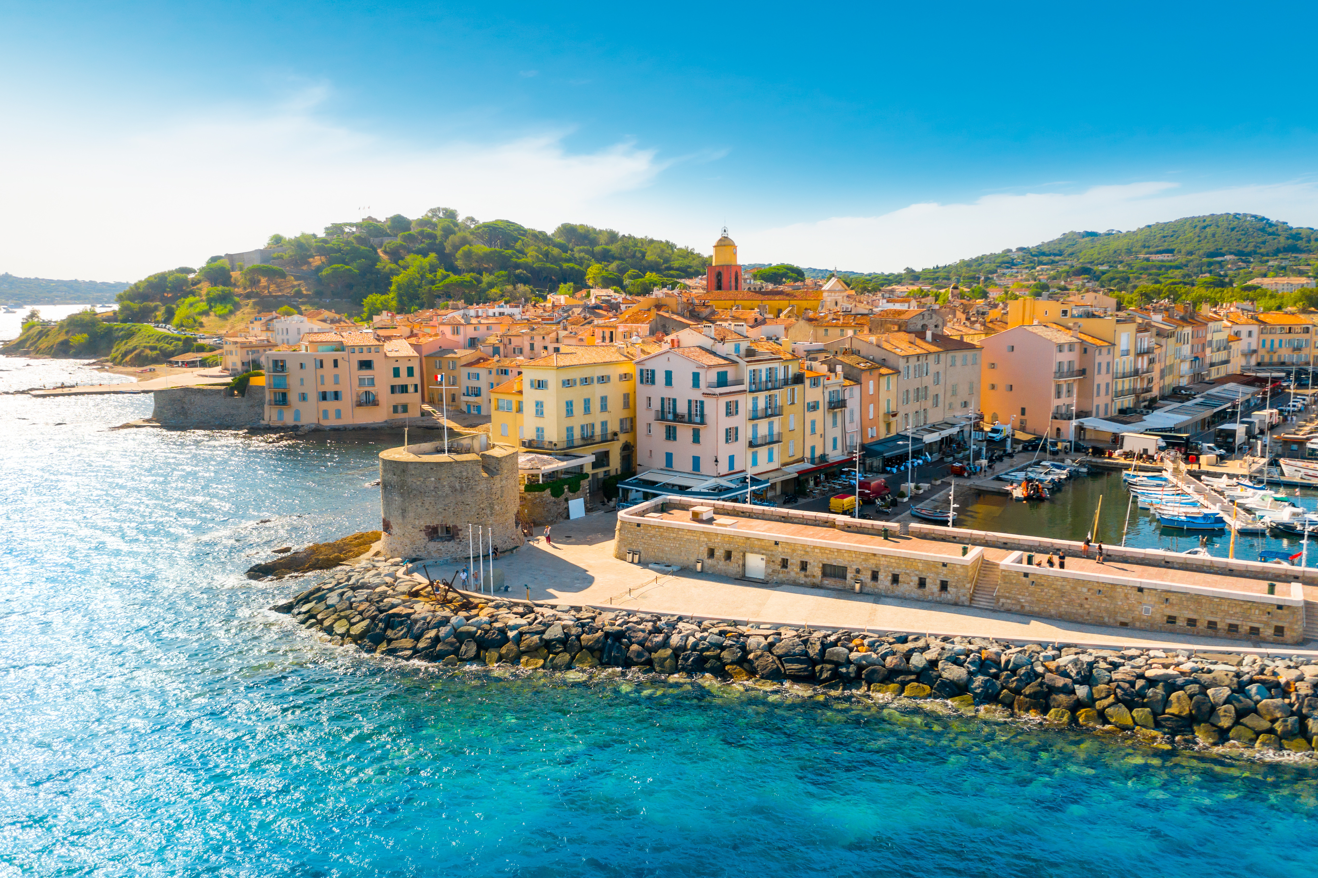 A Guide to Cassis, France: The Beach-Town of Your Dreams!