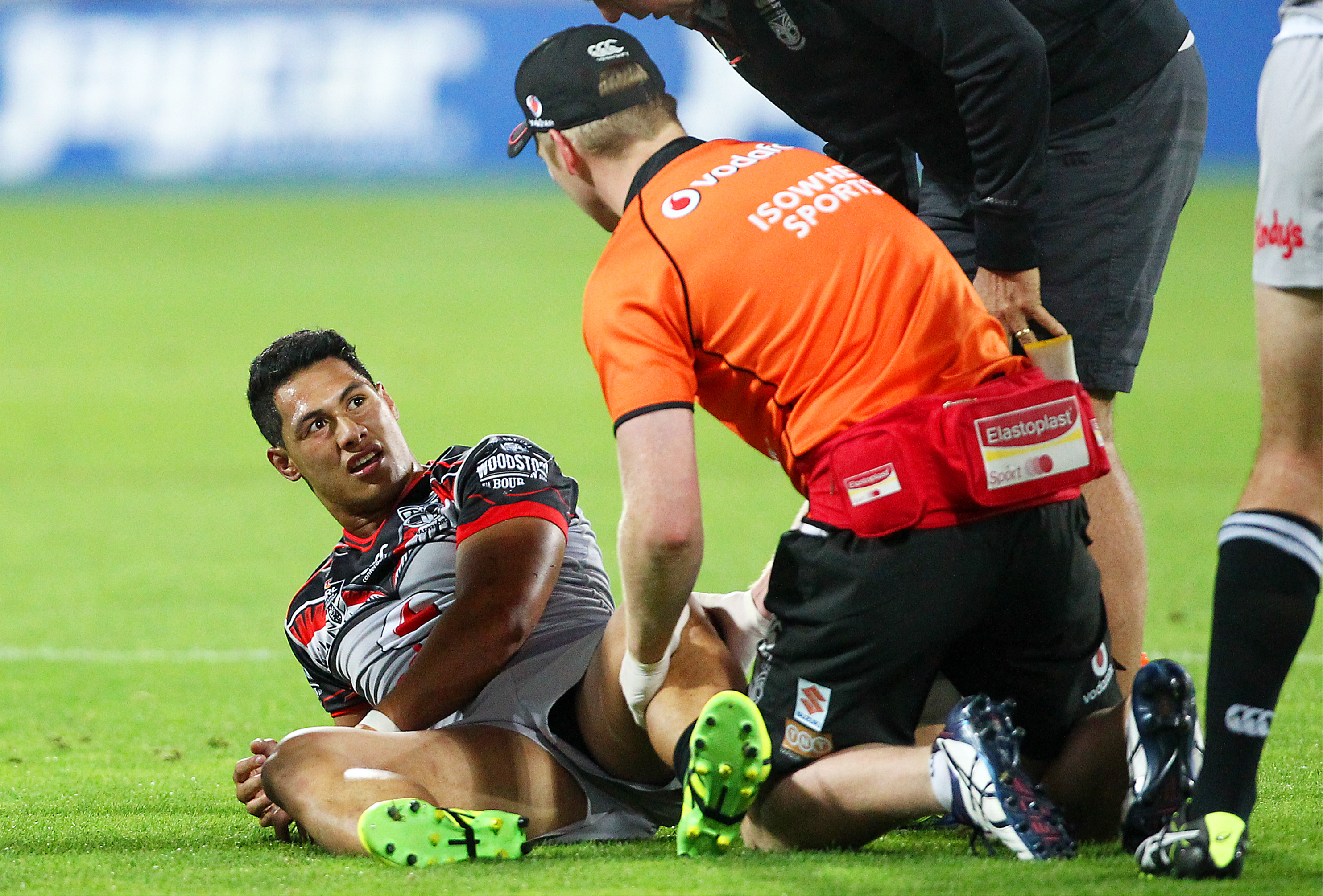 Warriors star Roger Tuivasa-Sheck suffered a season-ending knee injury in 2016. Picture / Photosport