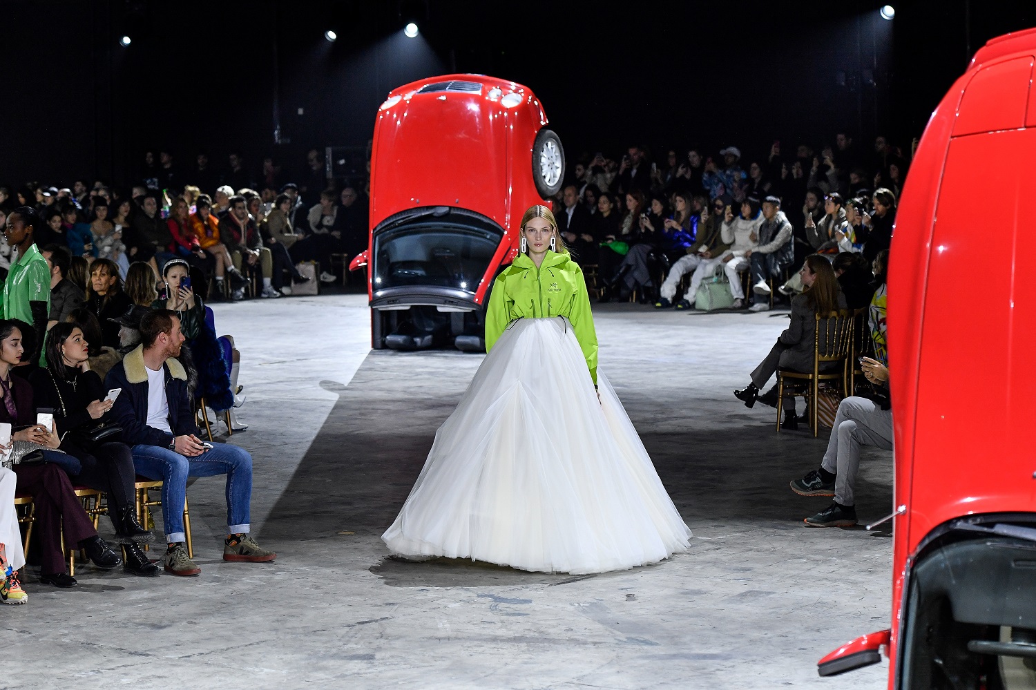 Absence of Virgil Abloh fails to deter Off-White crowds, Paris fashion  week