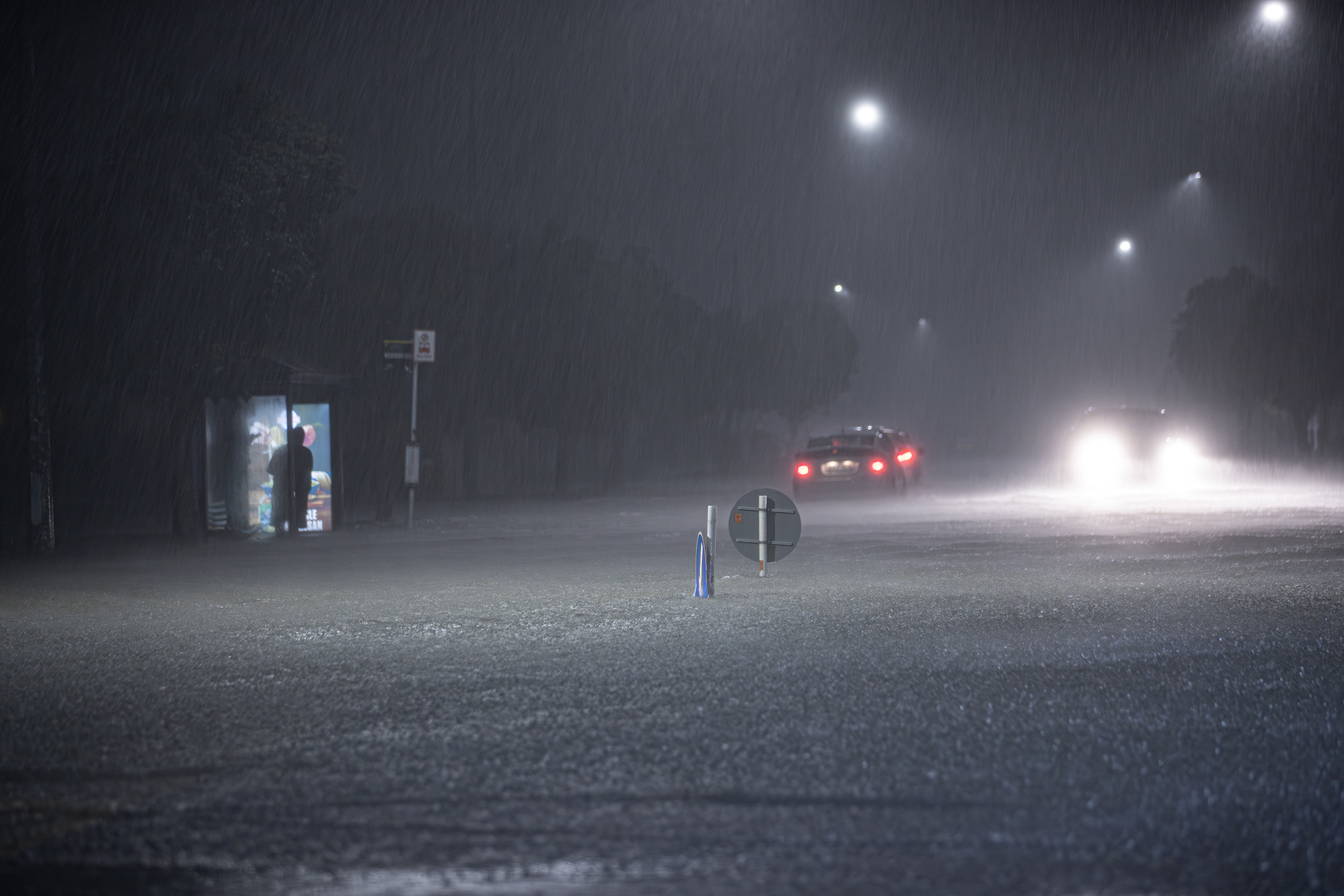 Friday night's weather caused multiple flight delays and diversions in and out of Auckland Airport. Photo / Hayden Woodward