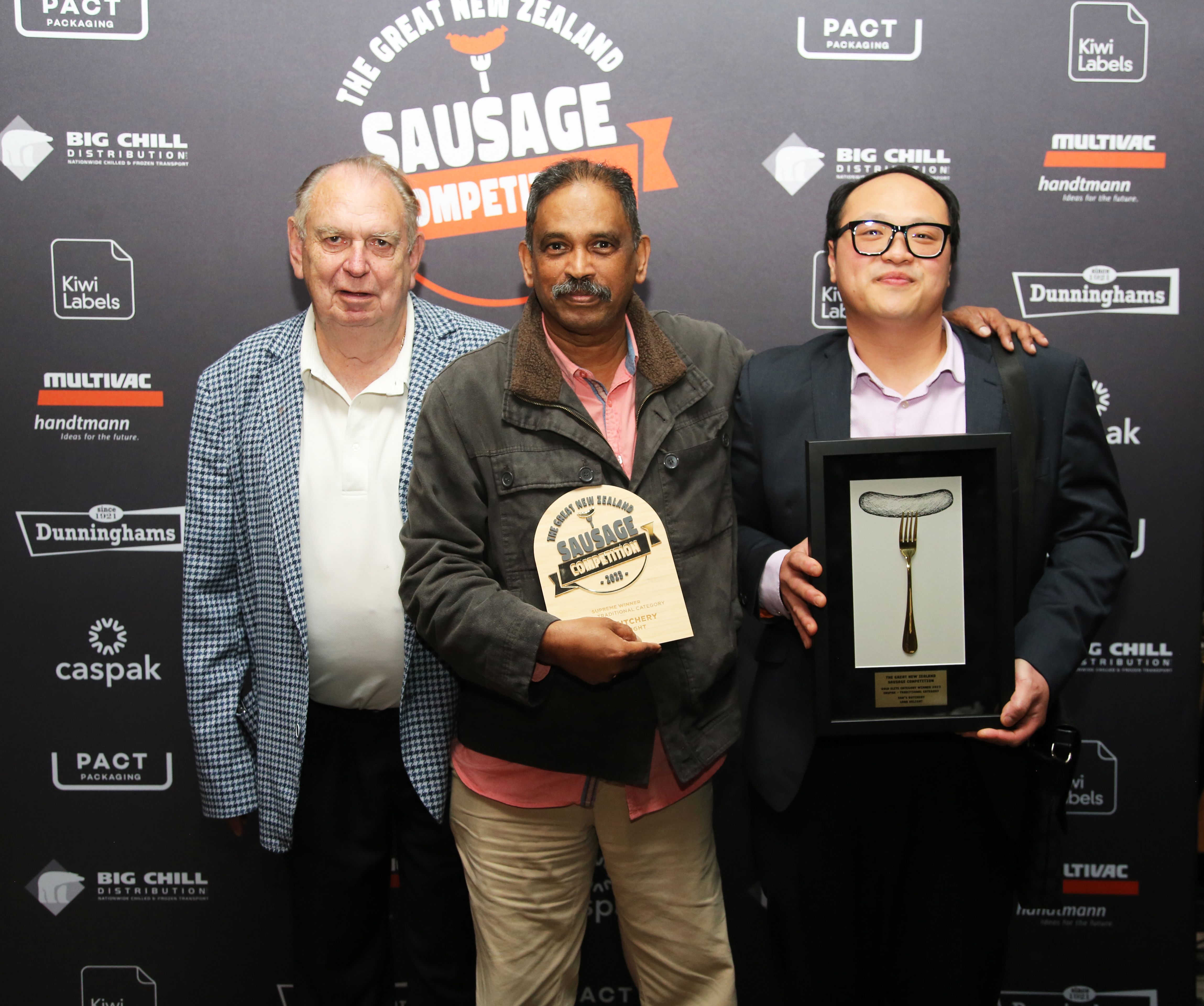 Sam's Butchery Supreme Winners Ian Anderson, Sam Nadason and Yohanes Lorentius. Photo / GNZSC 2023