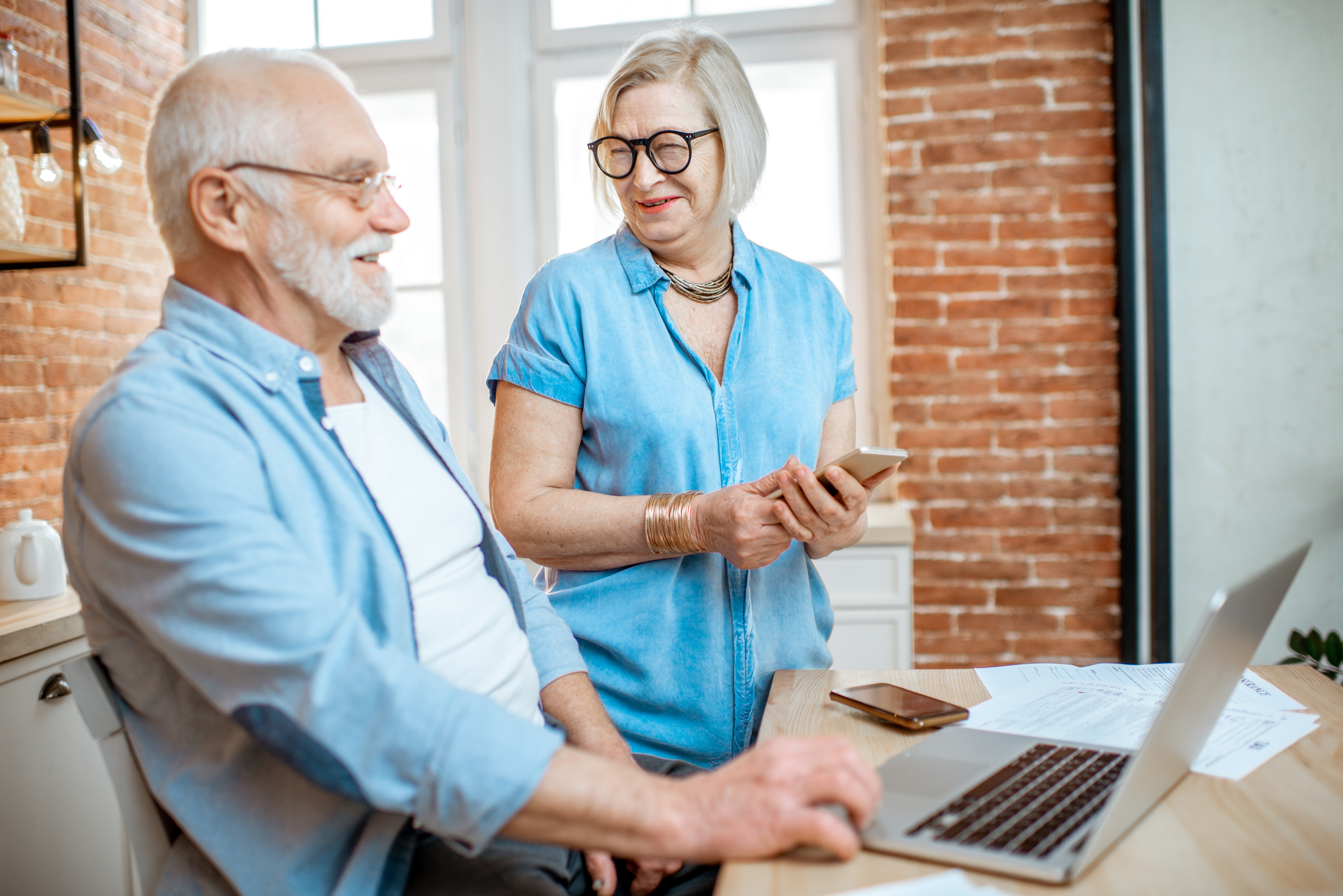 There are good opportunities for seniors if they choose to keep working in NZ. Photo / 123RF