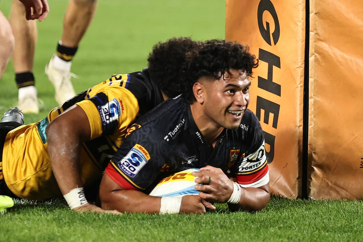 Wallace Sititi scored in Super Point for the Chiefs to overcome the Hurricanes in Hamilton. Photo / SmartFrame