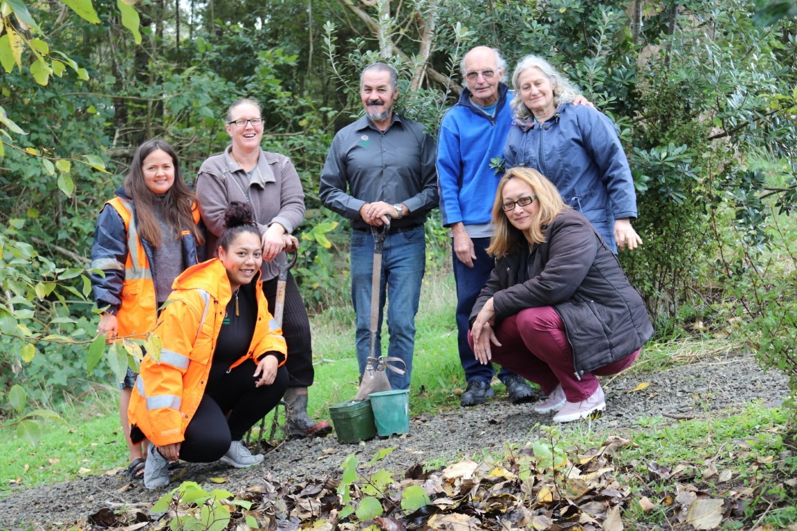 Hauora Hokianga practitioners Rhiaan Smith (left), Jessie McVeagh, Hone Taimona, Evan and Shirley Vince, Lyza Duffy and Viv Beazley from Northland DHB.