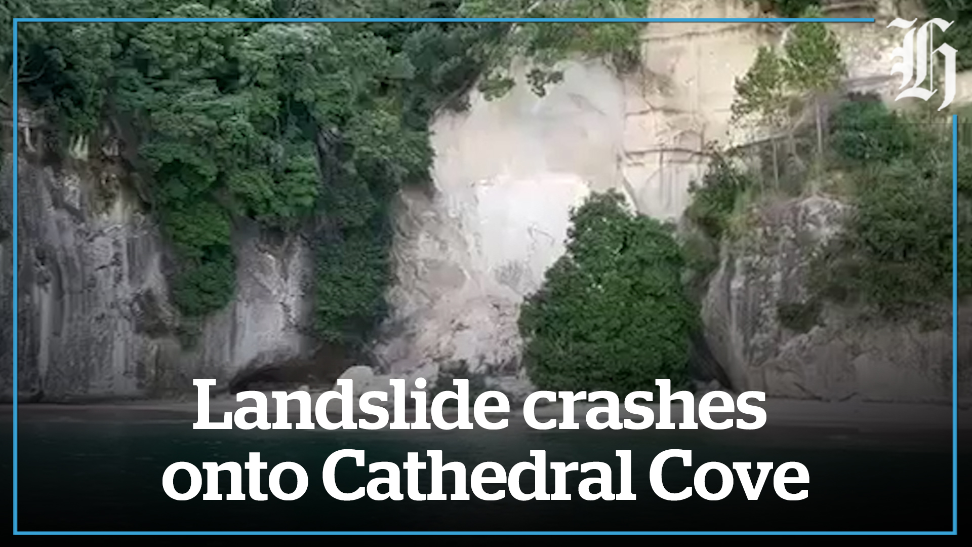 Landslide crashes onto Cathedral Cove