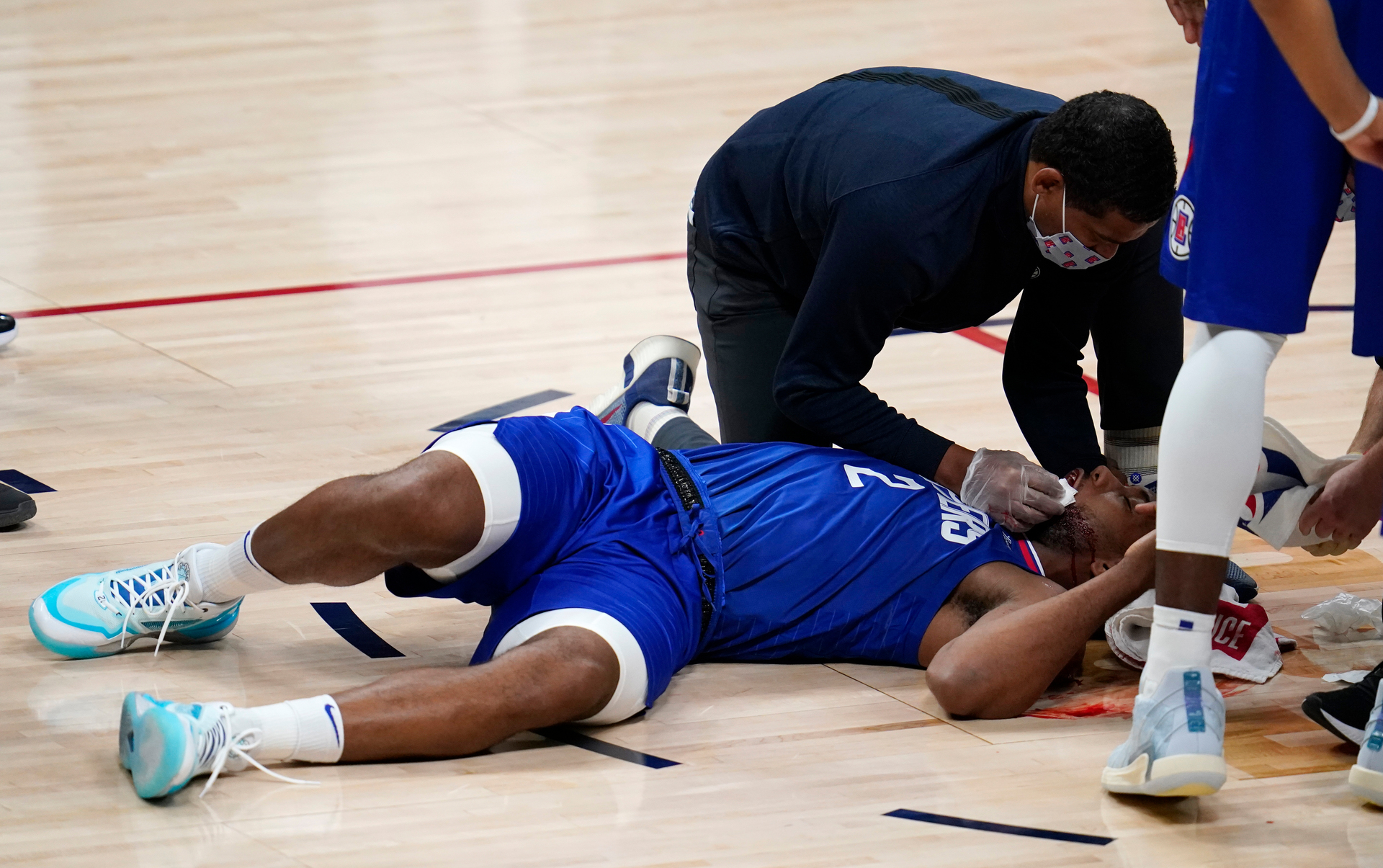 Kawhi after NBA revealed knee injury: 'It was shocking