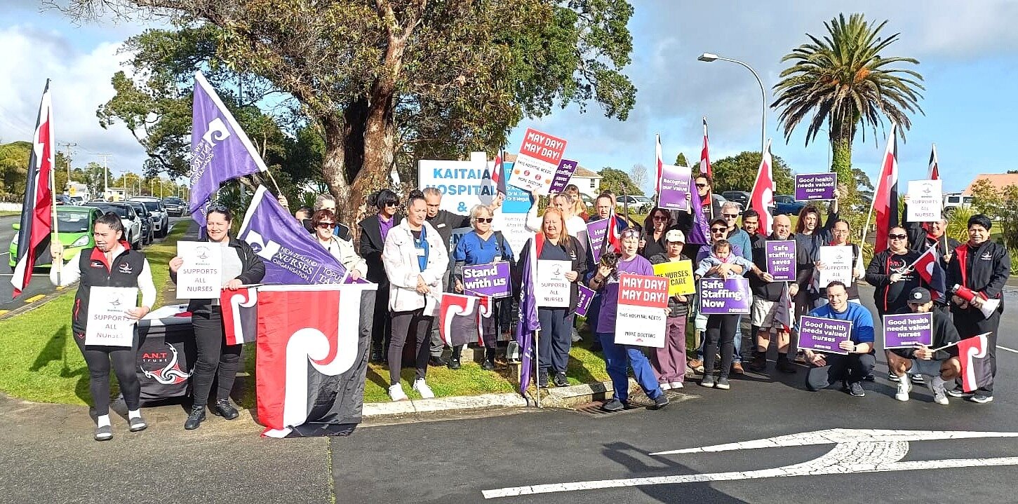 The picket outside Kaitāia Hospital garnered plenty of attention.