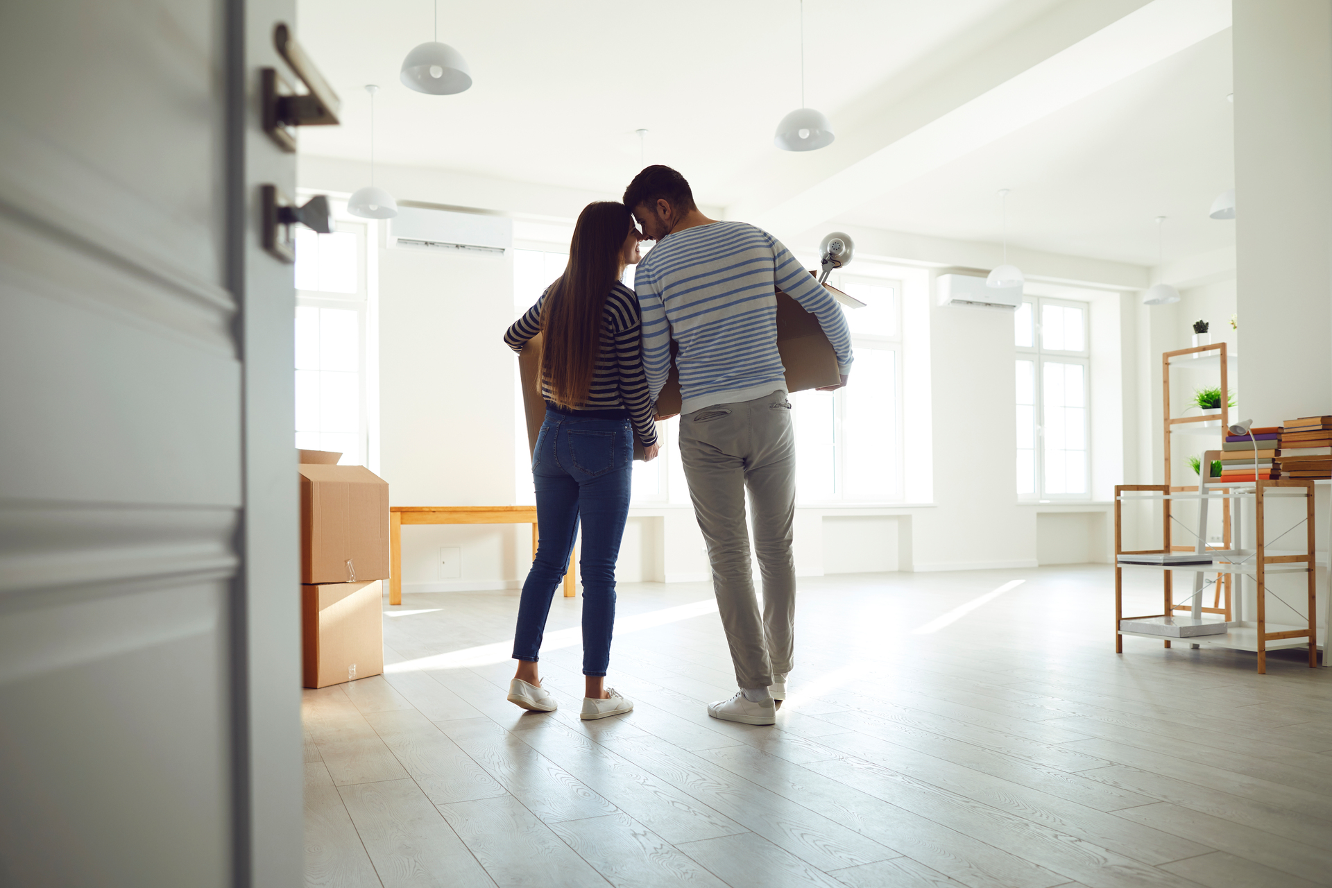 Robyn isn't yet sure if she wants to combine finances with her new partner, who just bought a house.