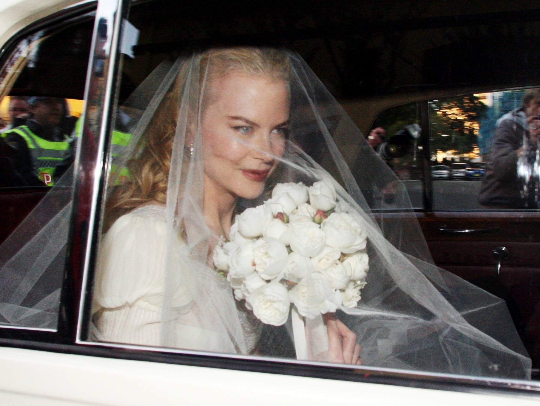 Kidman leaves her home in Sydney on her way to the church to marry Urban. Photo / Daily Telegraph