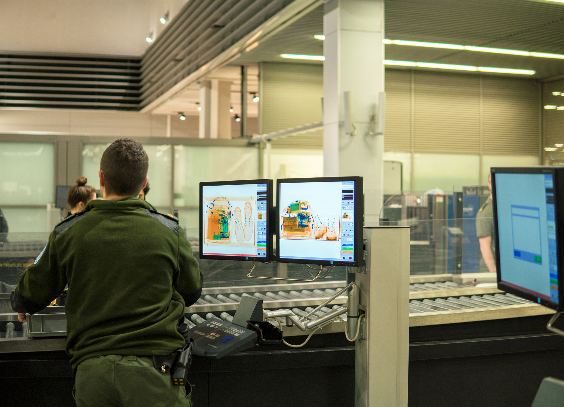 X-ray scanners have typically been used in airports around the world however they are less detailed and cheaper than a CT scanner. Photo / 123rf
