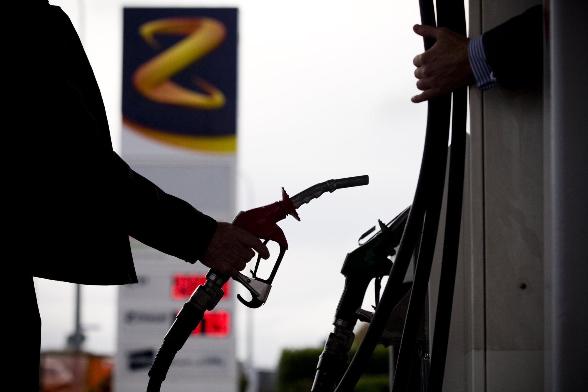 There is often too much focus on the correlation between the crude oil price and the pump price, Z Energy chief executive Lindis Jones says. Photo / Dean Purcell

