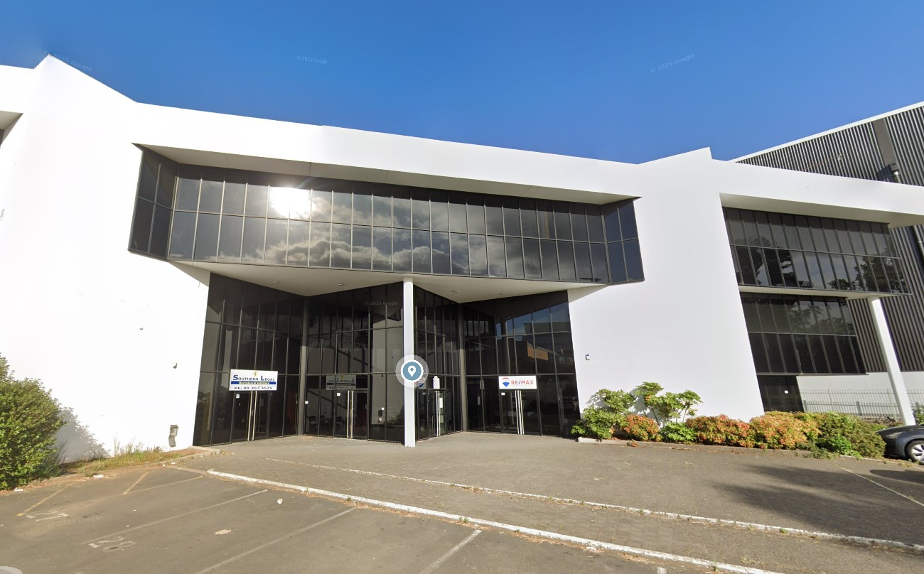 Receivers are selling Rahal's other Great South Rd property by deadline private treaty. Photo / Google