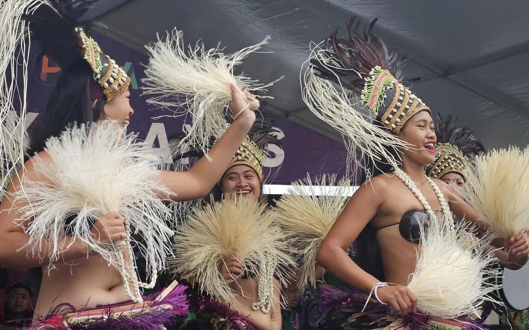The Cook Islands corner at Auckland Pasifika Festival featured teams from throughout Aotearoa, including some performers who had travelled from the Cook Islands. Photo / RNZ/Tiana Haxton