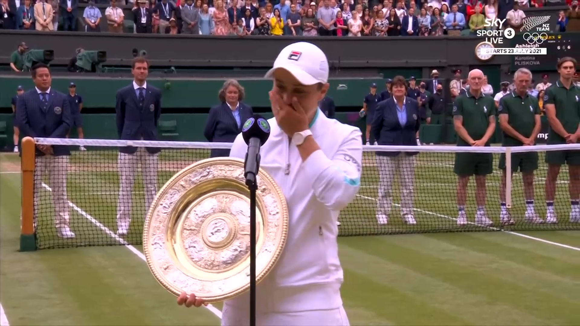 Ashleigh Barty wins first Wimbledon title on idol Cawley's anniversary