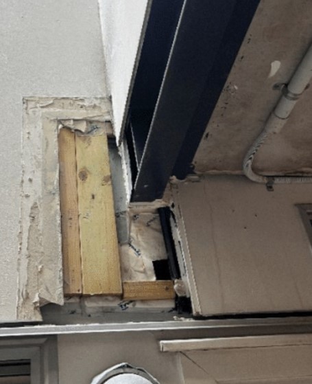 Investigations into work to the breezeways of the Kingsland Apartments property in Auckland revealed a number of problems.