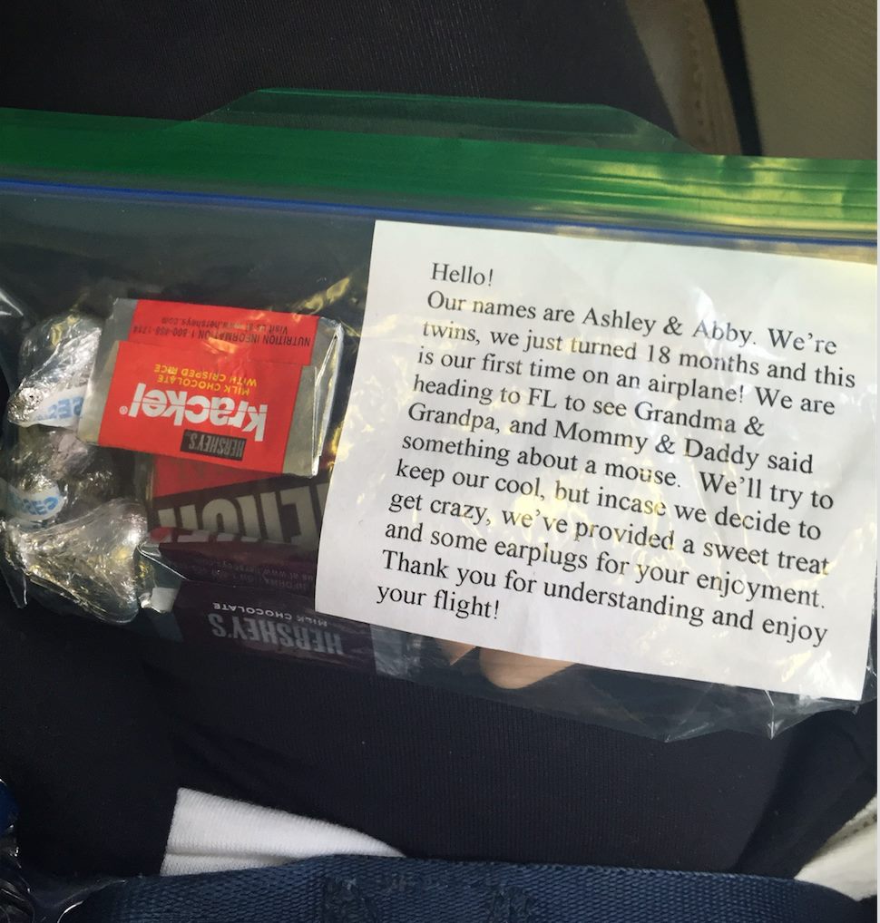 Parents give goodie bags to plane passengers in case babies cry during  flight | Metro News