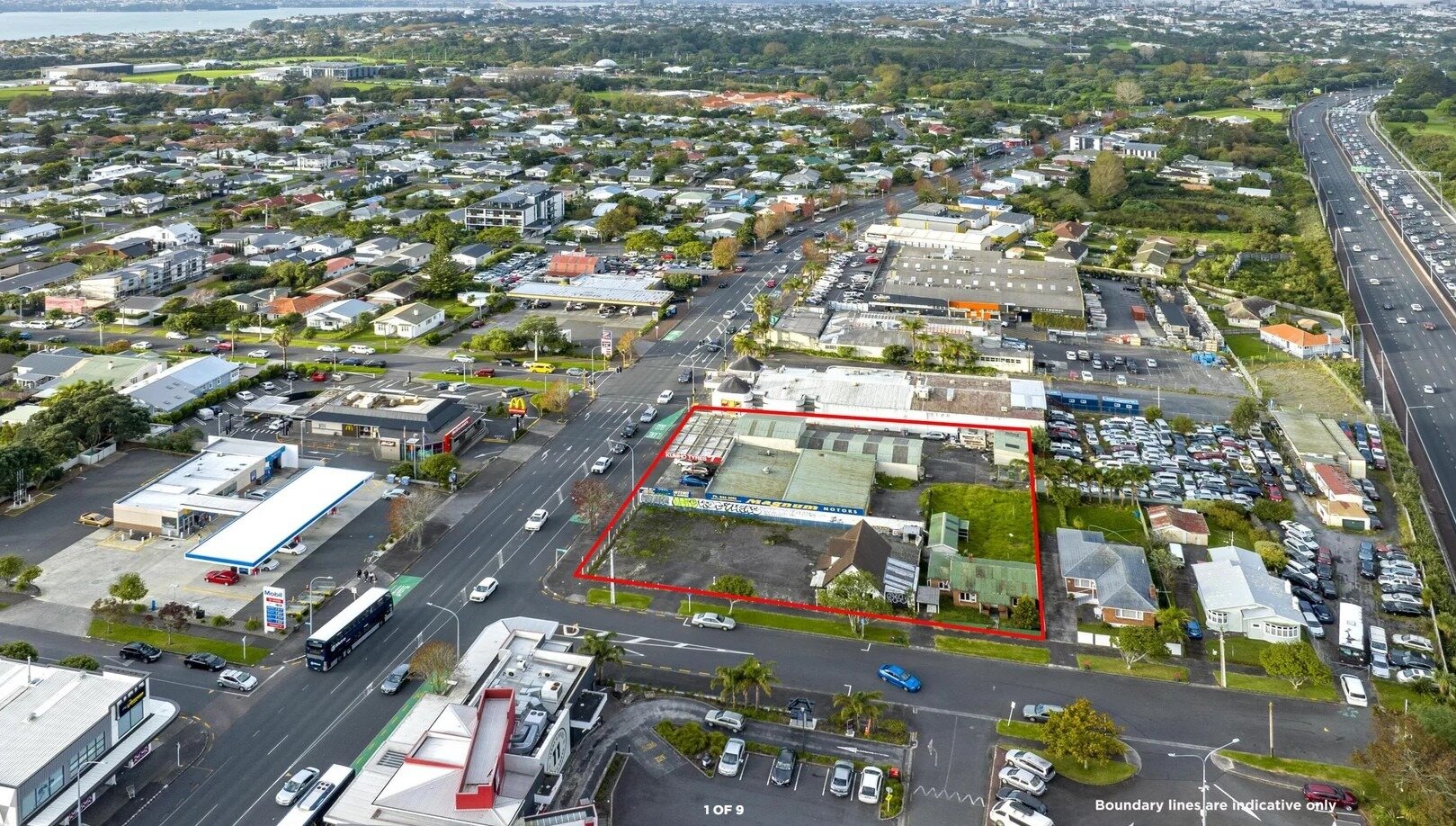  1150-1160 Great North Rd, Pt Chevalier, Auckland, outlined in red. This was in 2023 when Bayleys' agents were marketing the property for sale. Since then, the New World Pt Chevalier has been built on the ex-RSA site next door (above the red line). Photo / Bayleys