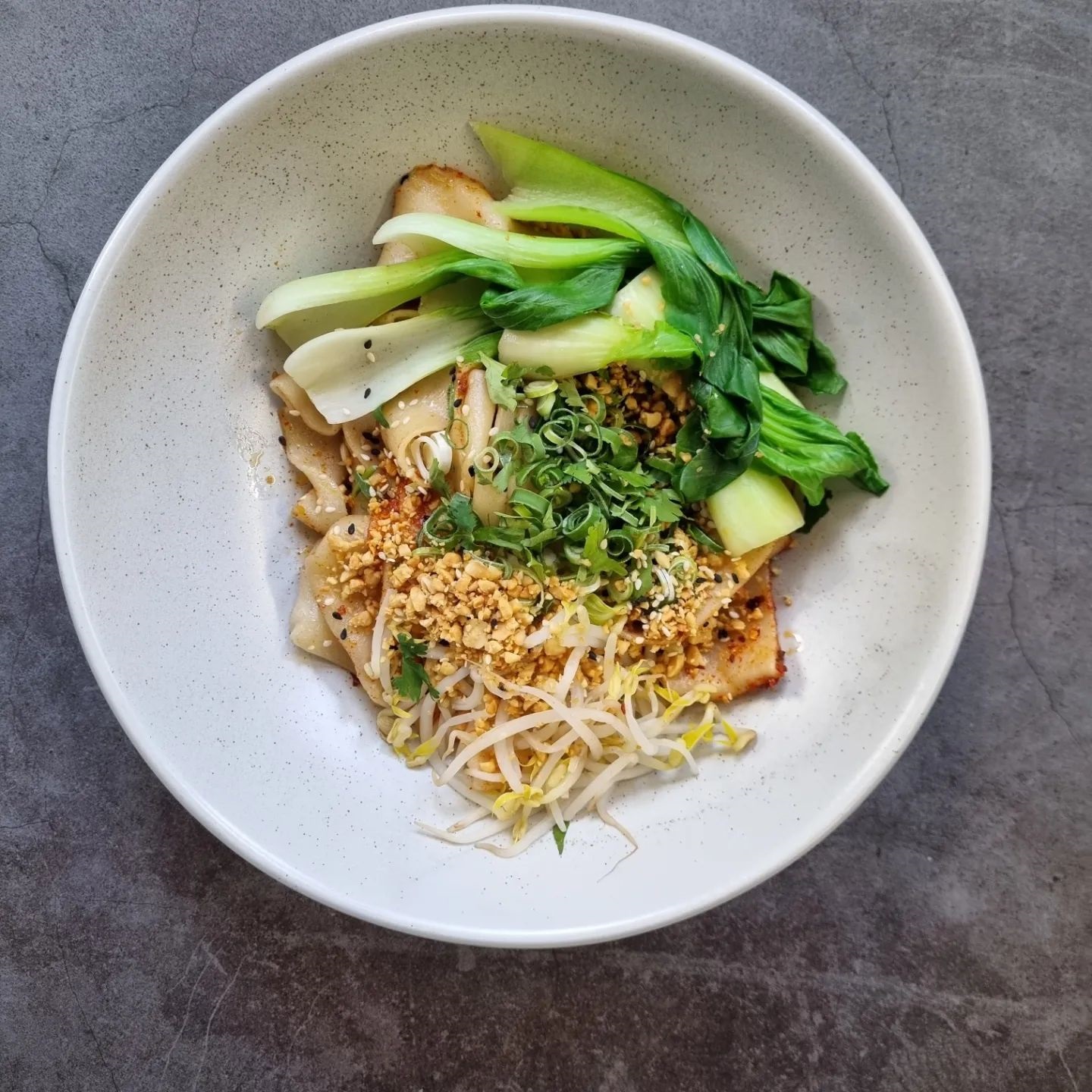 The yo po mian, or hot oil noodles, at Taste of Home. Photo / @tasteofhome2017