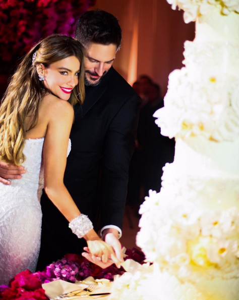 Sofia Vergara with her husband Joe Manganiello on their wedding day. Photo / Instagram 
