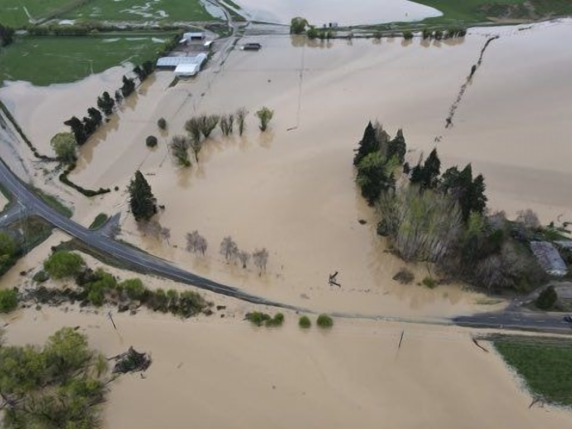 Floodwaters have forced several roads in the Southland region to close. Photo / Emergency Management Southland