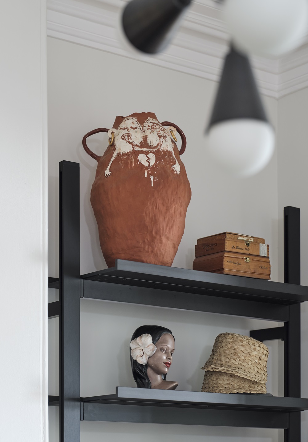 A ceramic pot by Claudia Nicholson in the lounge.