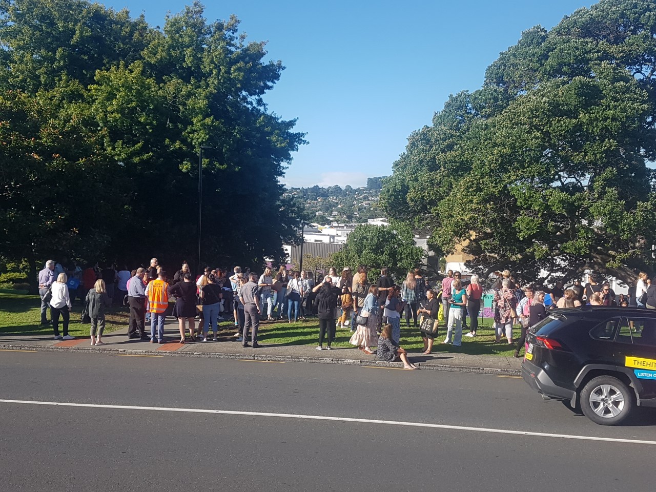 People flocked to higher ground in Whangārei - here at the top of Dent St - as thousands fled the city after yesterday's tsunami alert. Photo / Mike Dinsdale