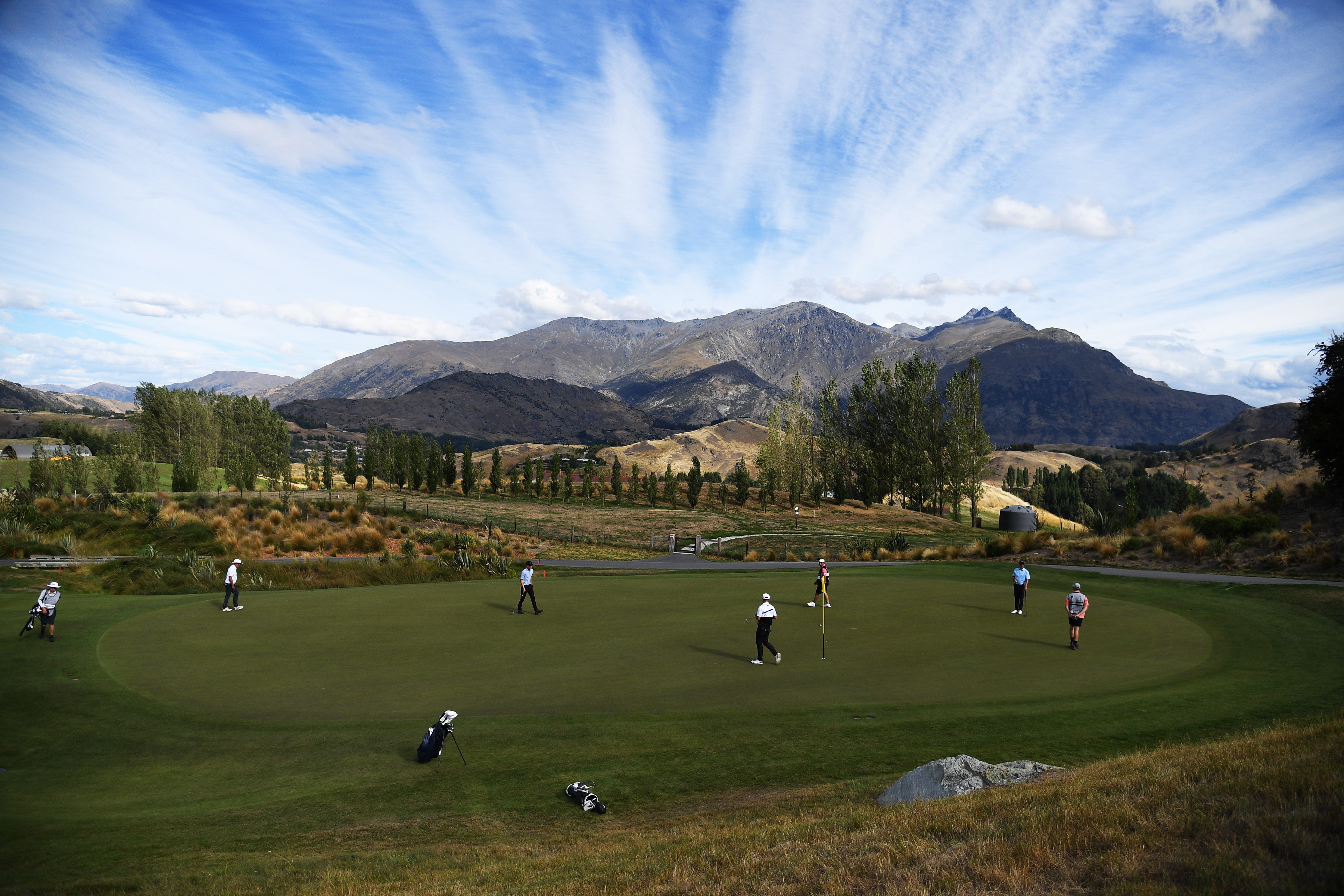 Tāneatua golf kids get clubs of their own to play the fairways of Aotearoa  - NZ Herald