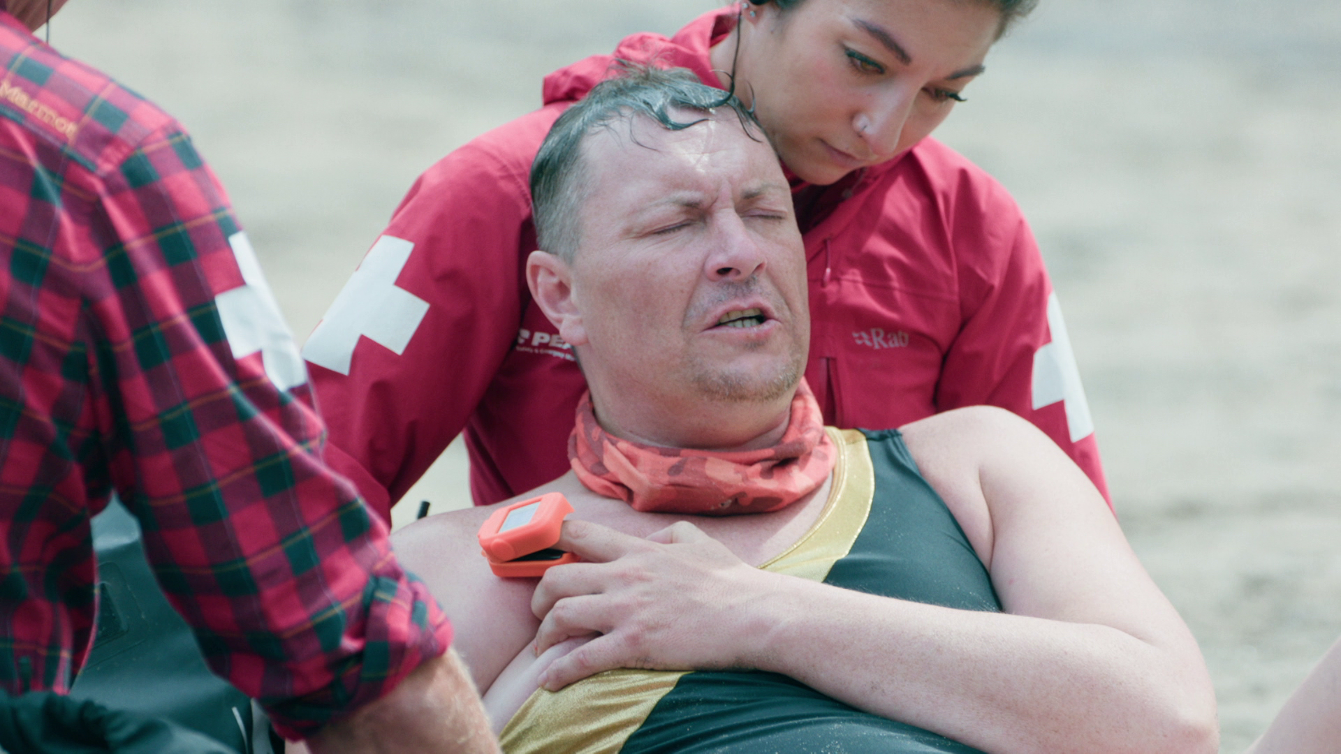 Spankie Jackzon collapses during a challenge. Photo / TVNZ