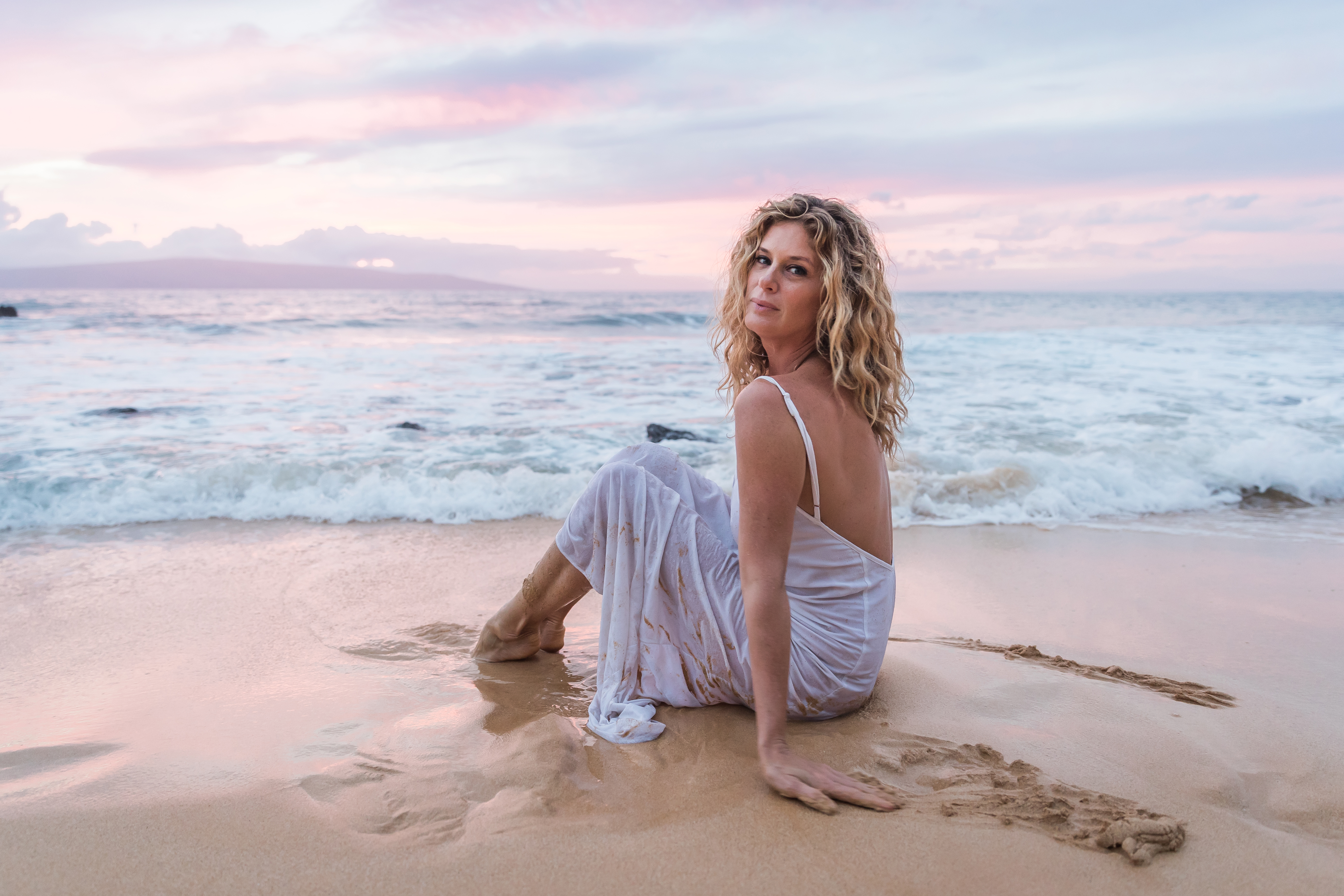 Rachel Hunter Begins Beauty Of Soul Tour With An Intimate Session In Tauranga Nz Herald