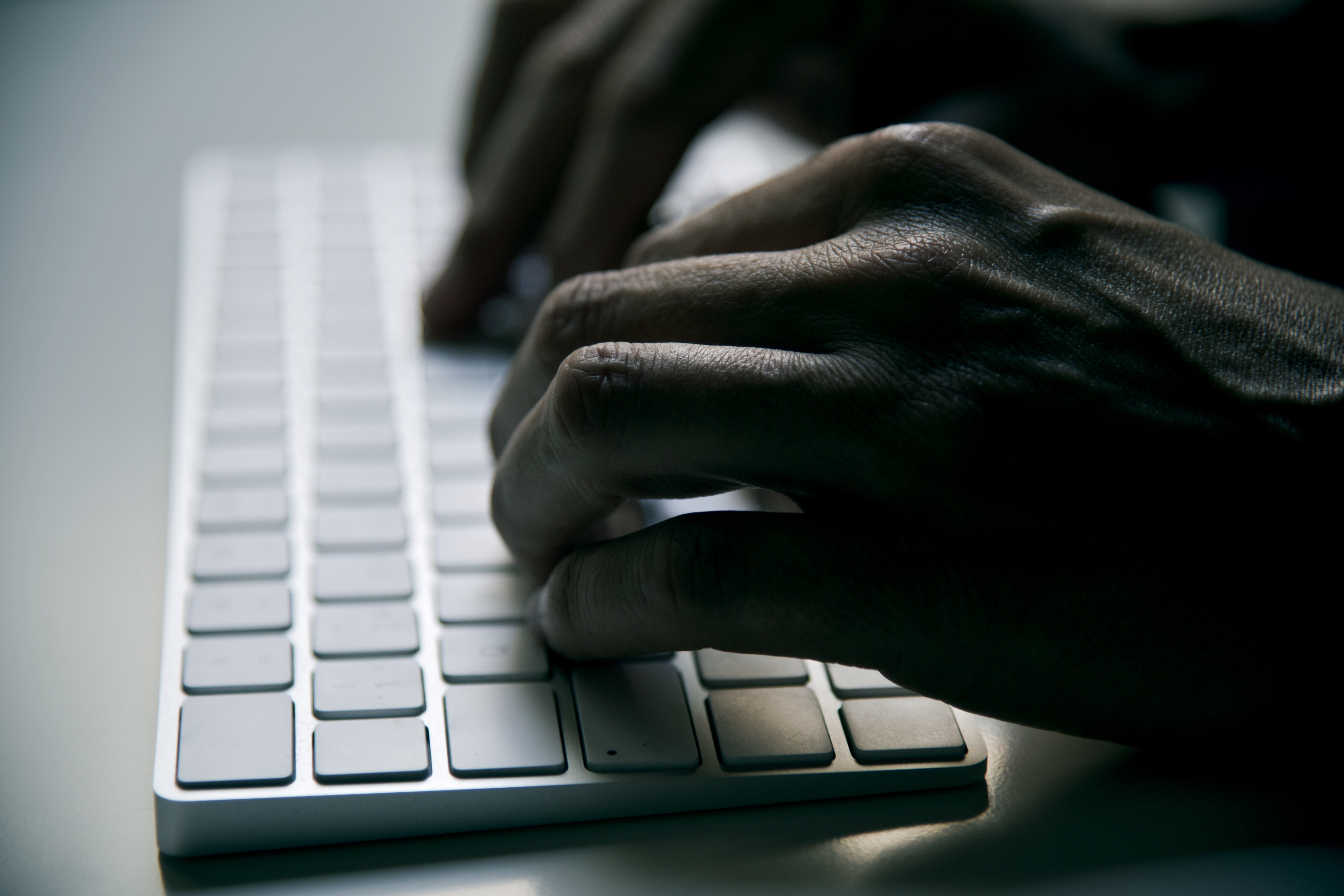 10yo nude Perth dad reveals anguish after 10yo son becomes victim of WhatsApp sex  scam - NZ Herald