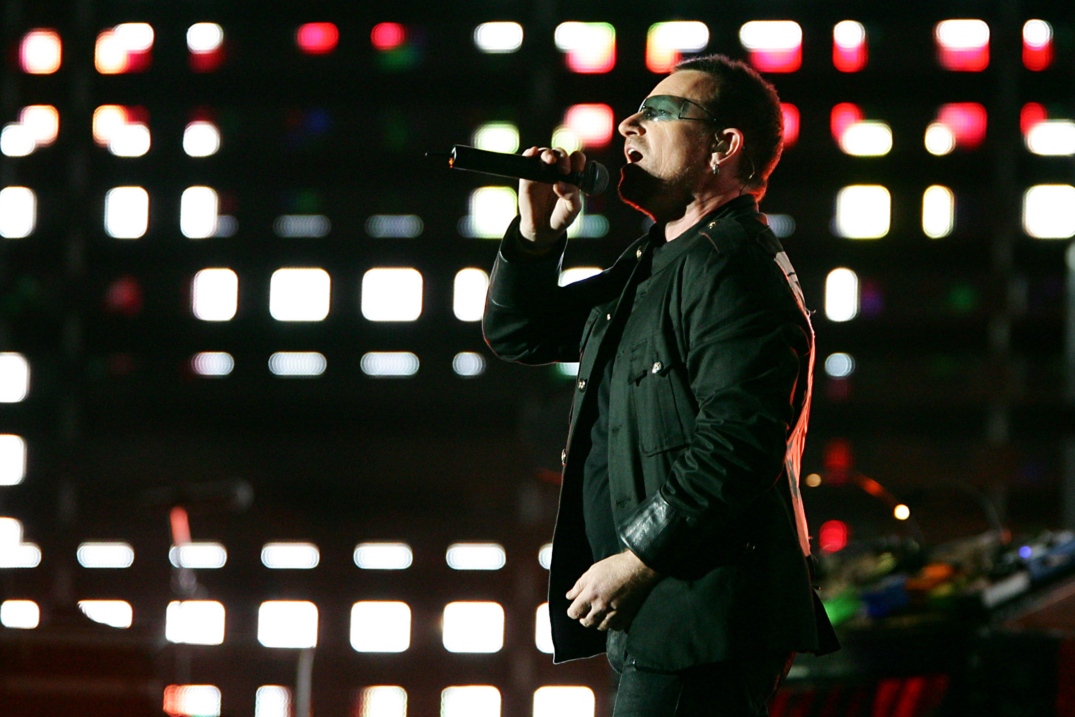 U2 lead singer Bono during their concert at Auckland's Mt Smart Stadium, Auckland, New Zealand, Saturday, November 25, 2006. Credit:NZPA/Wayne Drought
NZH 15Oct14 - Apple has been a  beneficiary of Ireland's lenient corporate tax policies.   Picture / AP