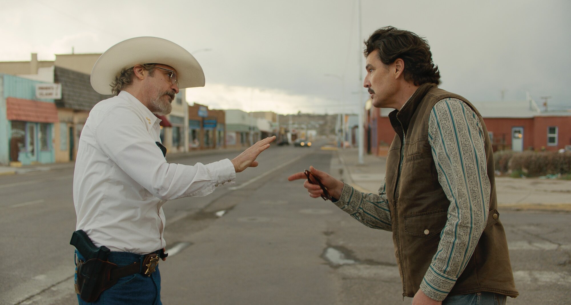 Joaquin Phoenix and Pedro Pascal in Eddington.