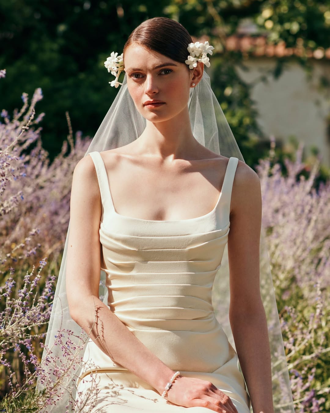 Radiant, glowing skin was the order of the day for Emilia Wickstead's Bridal Fall 2025 collection. 