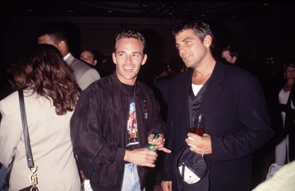 Luke Perry and George Clooney. Photo / Getty