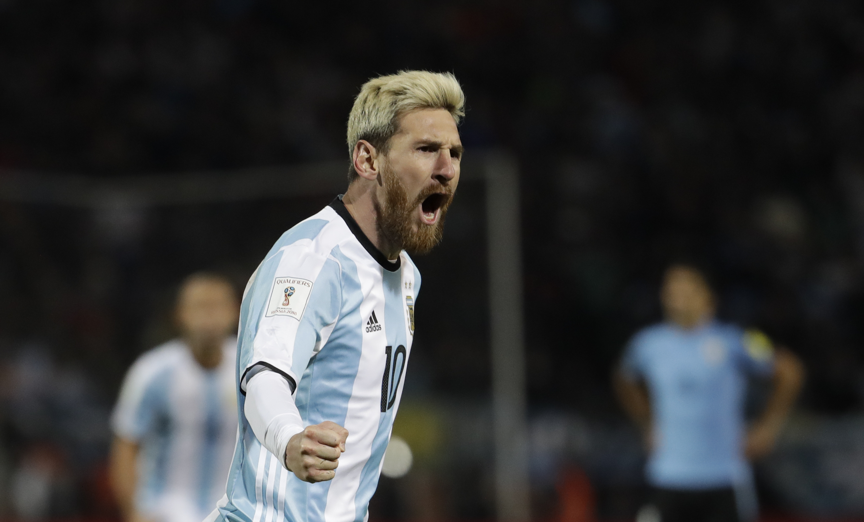 Football: Messi reveals why he went blonde - NZ Herald