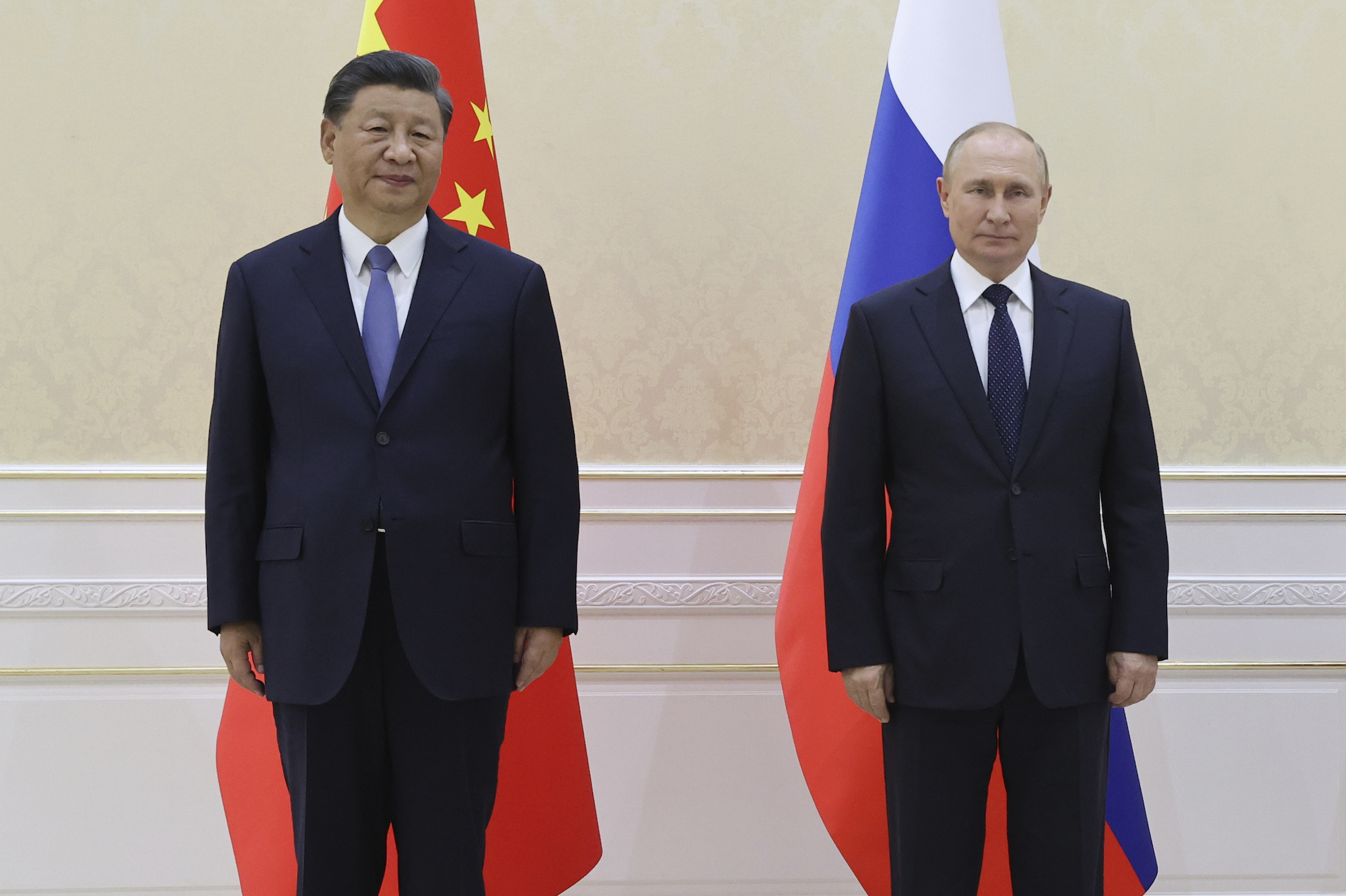 Chinese President Xi Jinping and Russian President Vladimir Putin pose for a photo on the sidelines of the Shanghai Cooperation Organisation summit in Samarkand, Uzbekistan, on September 15, 2022. Photo / AP