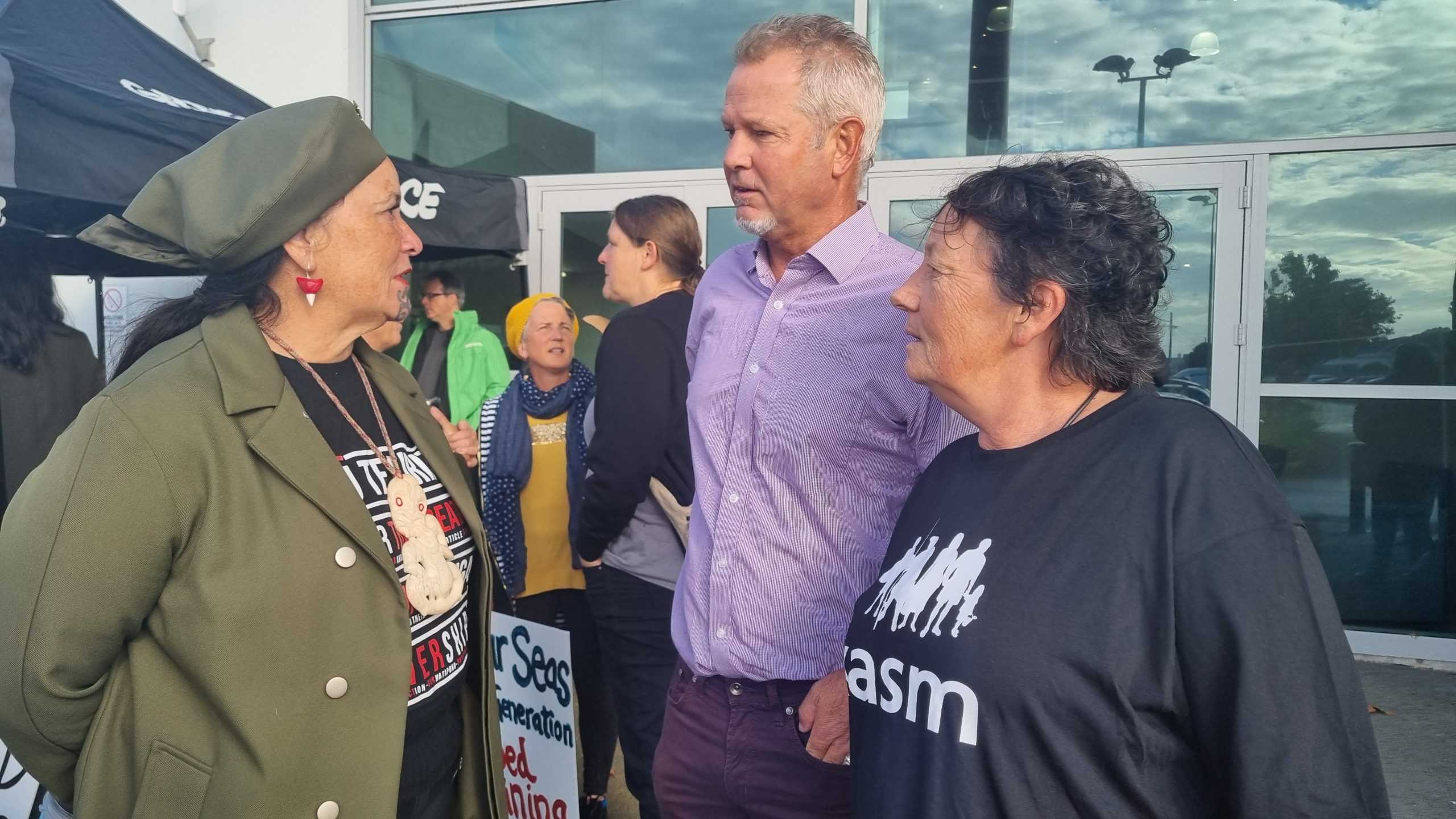 Ngāti Ruanui and Te Pāti Māori co-leader Debbie Ngarewa-Packer discussed the likely impact of Governement fast-track shortcuts on the fate of seabed mining of the South Taranaki coast with the chairwoman of KASM, Cindy Baxter, and her predecessor Phil McCabe. Photo / Robin Martin, RNZ