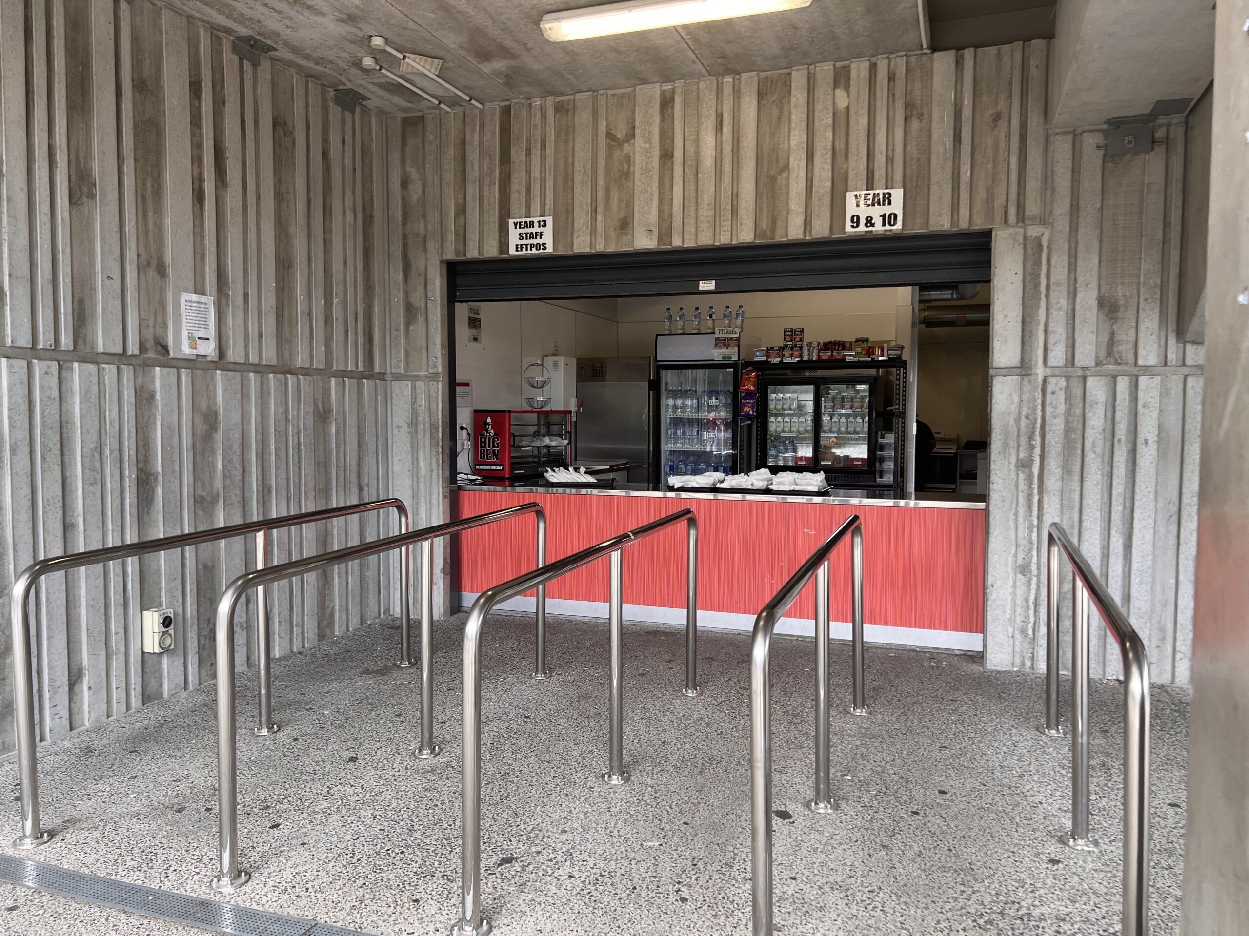 Students usually pick up their free school lunches from the tuck shop, but an email was sent advising parents youths will need to bring their own lunch in case teething problems affect deliveries again next week. Photo / LDR / Mary Afemata