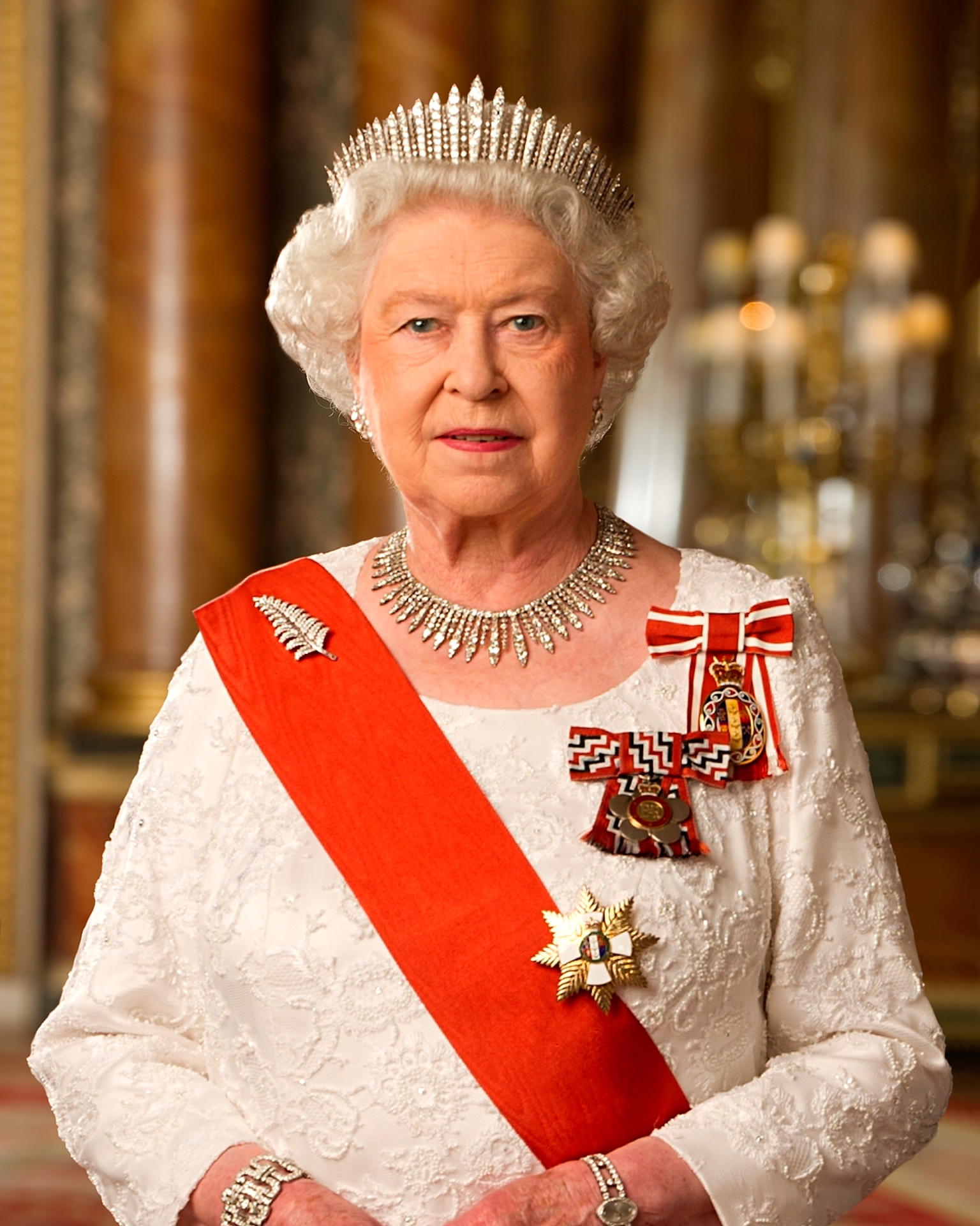 Queen Elizabeth II sent her condolences to Jonah's family in 2015 following his death. 