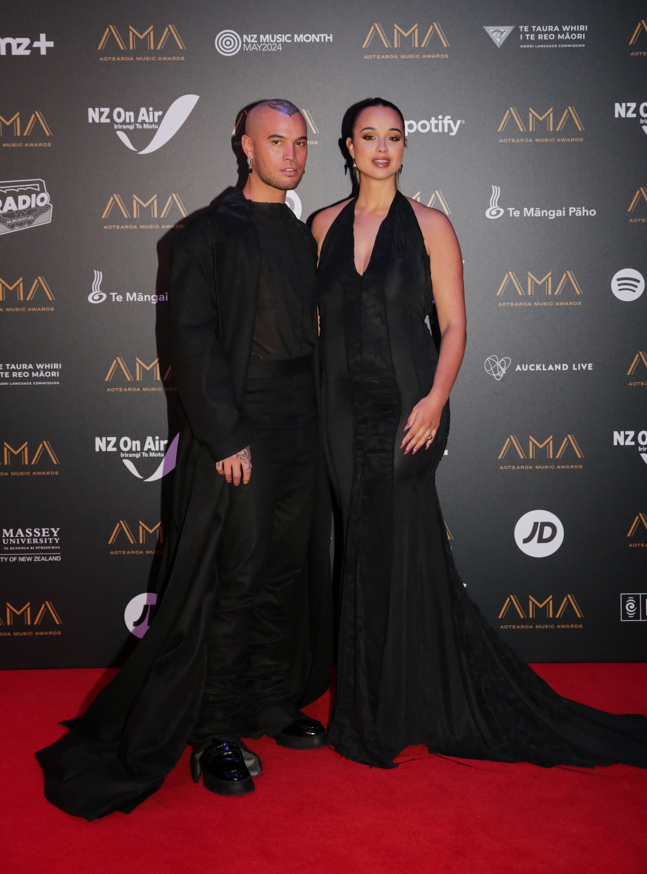 Stan Walker and wife Lou Walker at the Aotearoa Music Awards. Photo / Sylvie Whinray