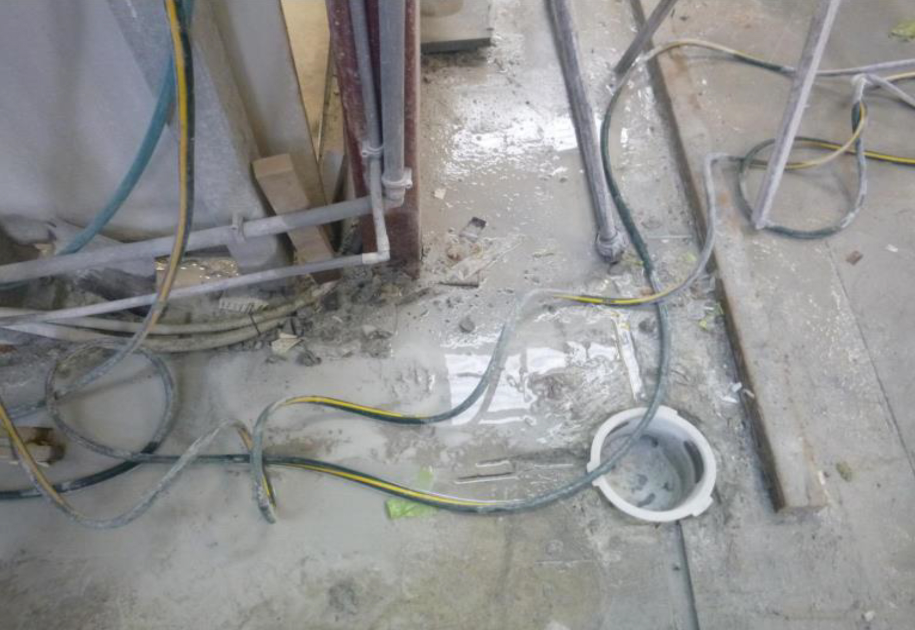 Slurry covering the floor of a worksite, visited by inspectors in September 2020. 
