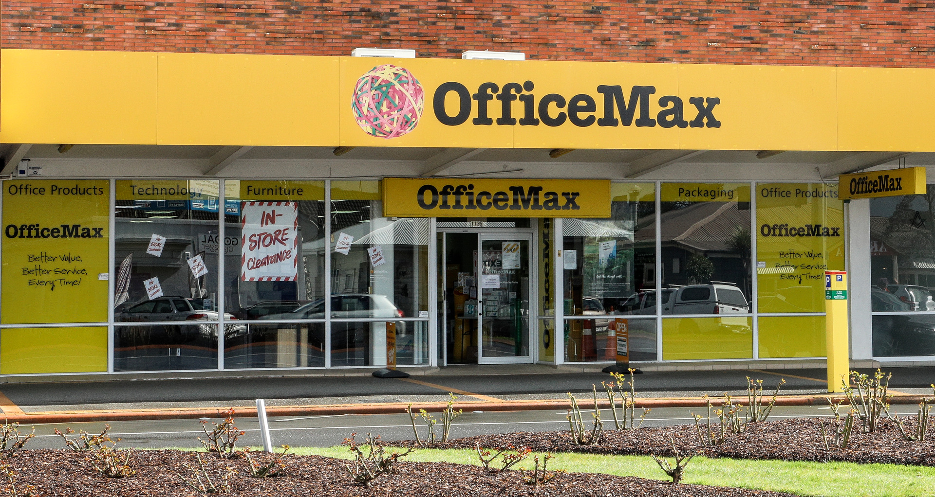 Officemax Retail Stores To Close In Tauranga And Rotorua Nz Herald