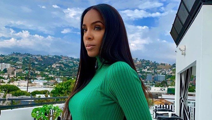 The singer revealed her love of lavish items, nearly left her broke. Photo / Instagram