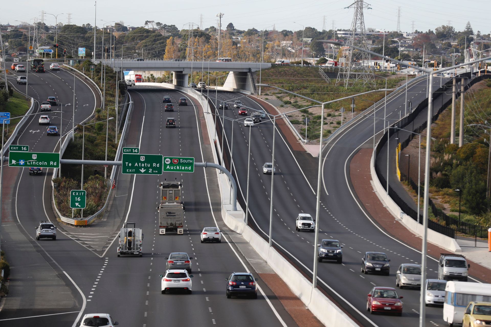 Traffic at Auckland's Lincoln Road is free-flowing this morning, Photo / Dean Purcell