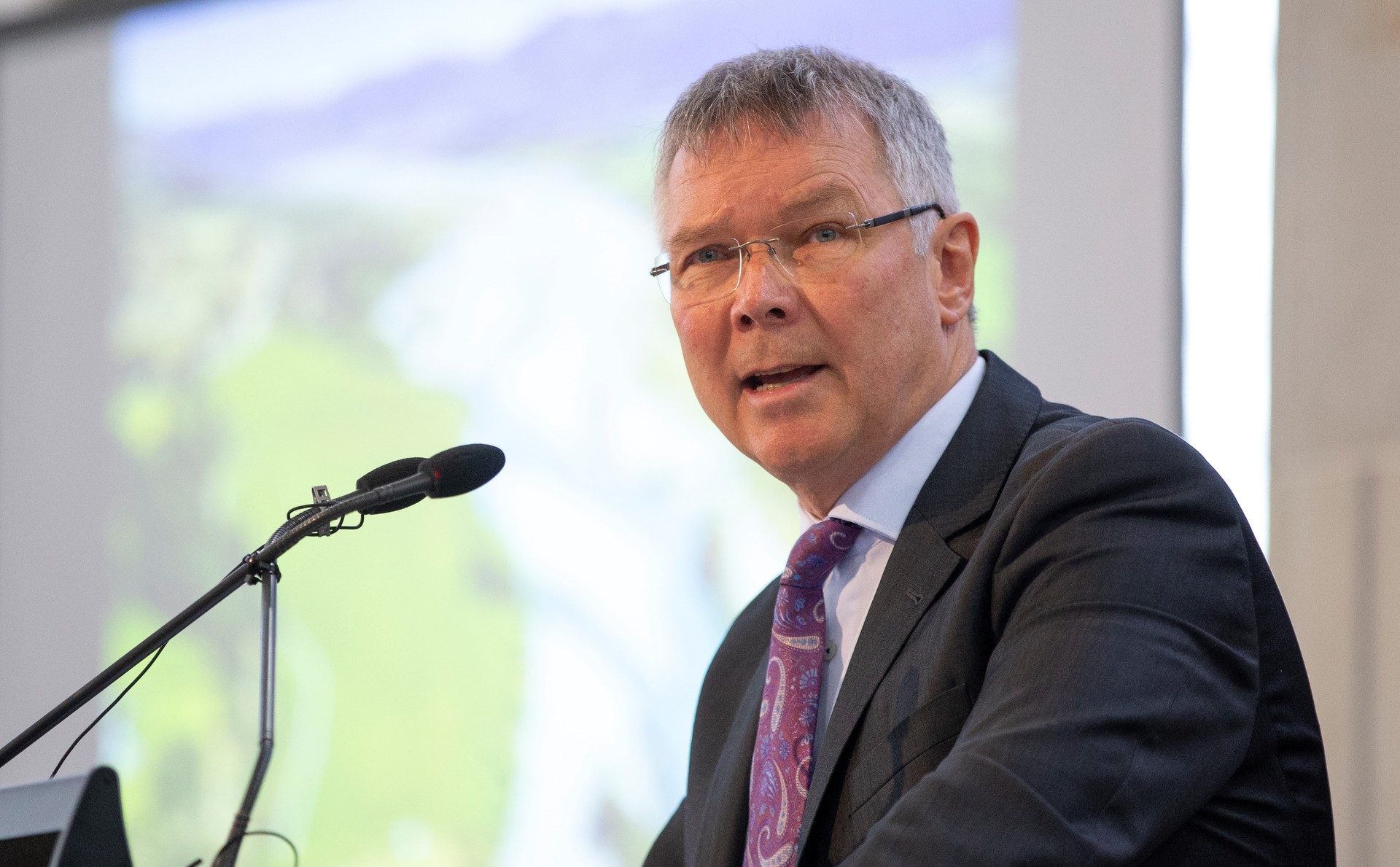 Labour's foreign affairs spokesman David Parker backed approaching the EU to join CPTPP. Photo / Mark Mitchell