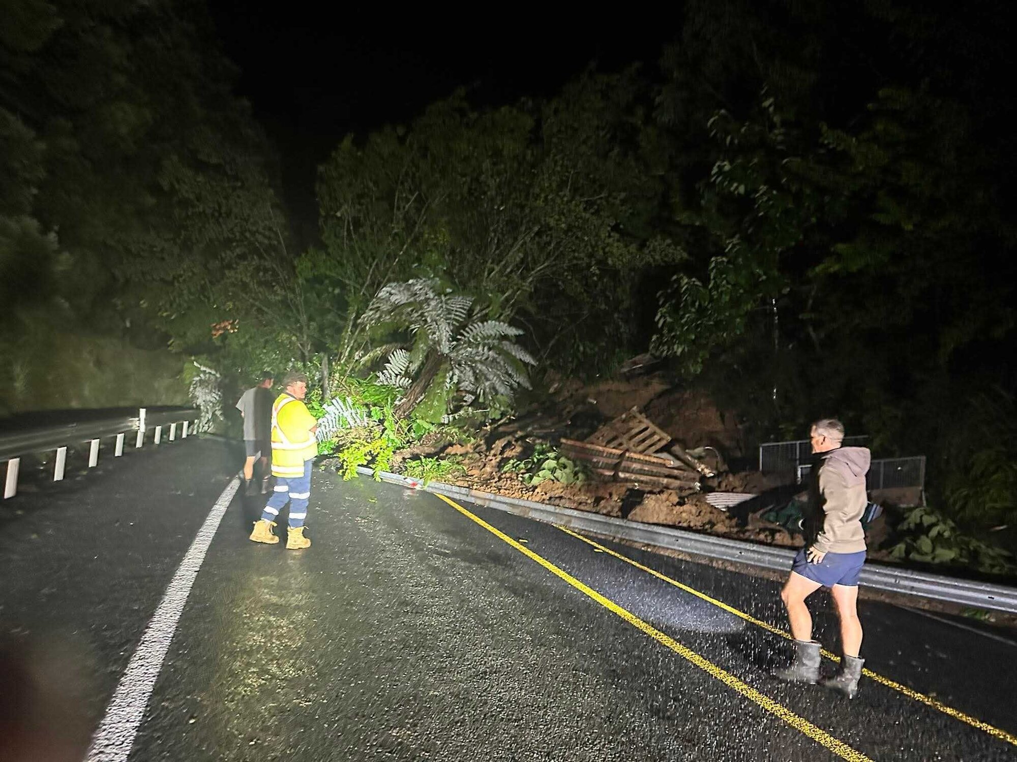 A big slip right across SH2 between Apata and Pahoia has completely blocked the road. A detour is possible through Wainui Rd/Esdaile. Photo / Angela Moore