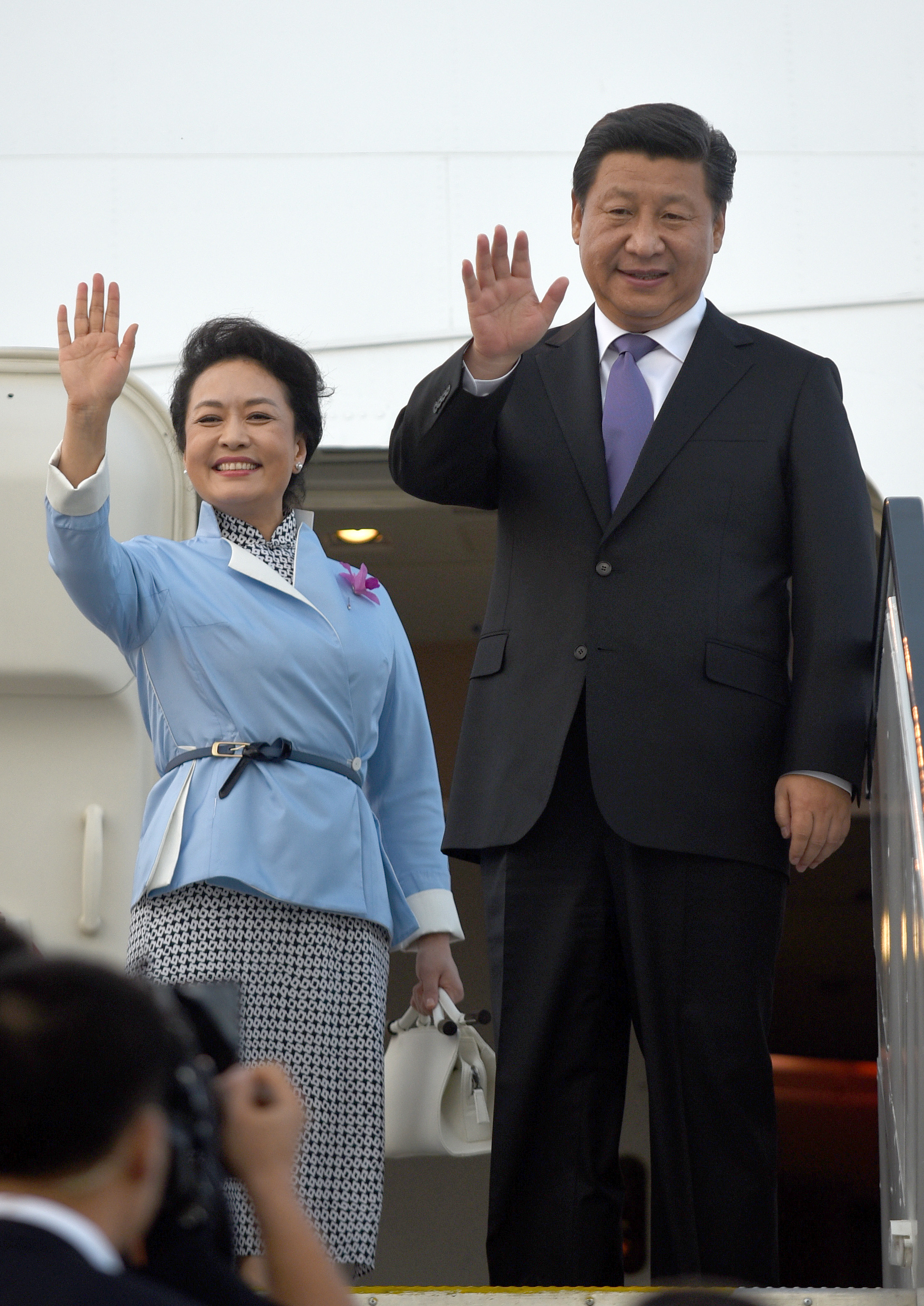 China's President Xi Jinping and First Lady Peng Liyuan will arrive in Auckland late tonight. Photo / Getty Images