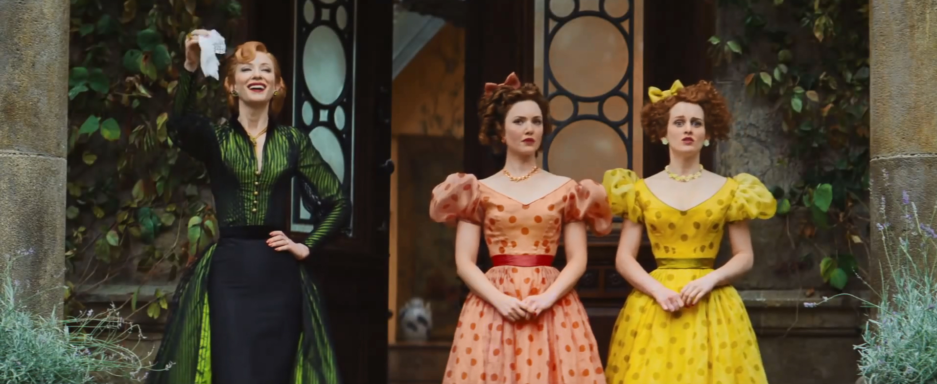 Lily James, Richard Madden Enchant at Premiere of Disney's Live-Action ' Cinderella